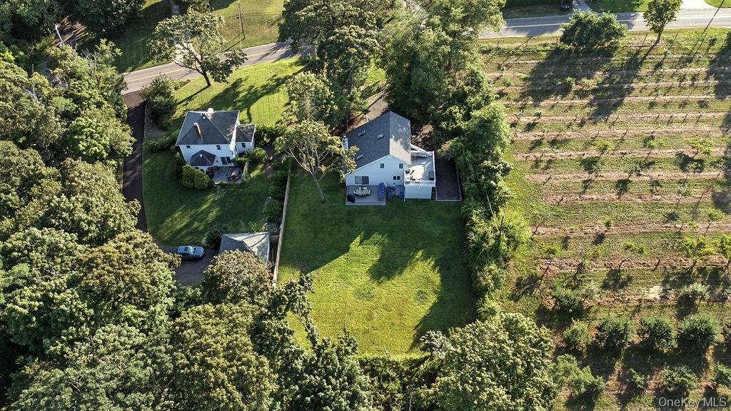 #20 photo, 100 Manor Lane, Riverhead , NY 11901