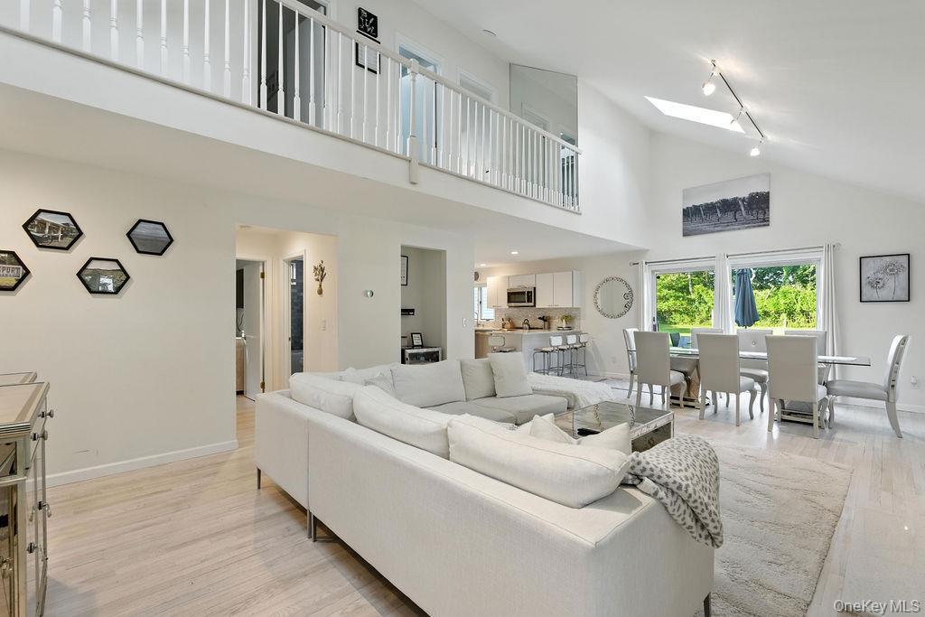 #7 photo, 100 Manor Lane, Riverhead , NY 11901