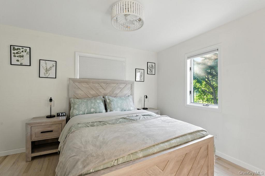 #8 photo, 100 Manor Lane, Riverhead , NY 11901