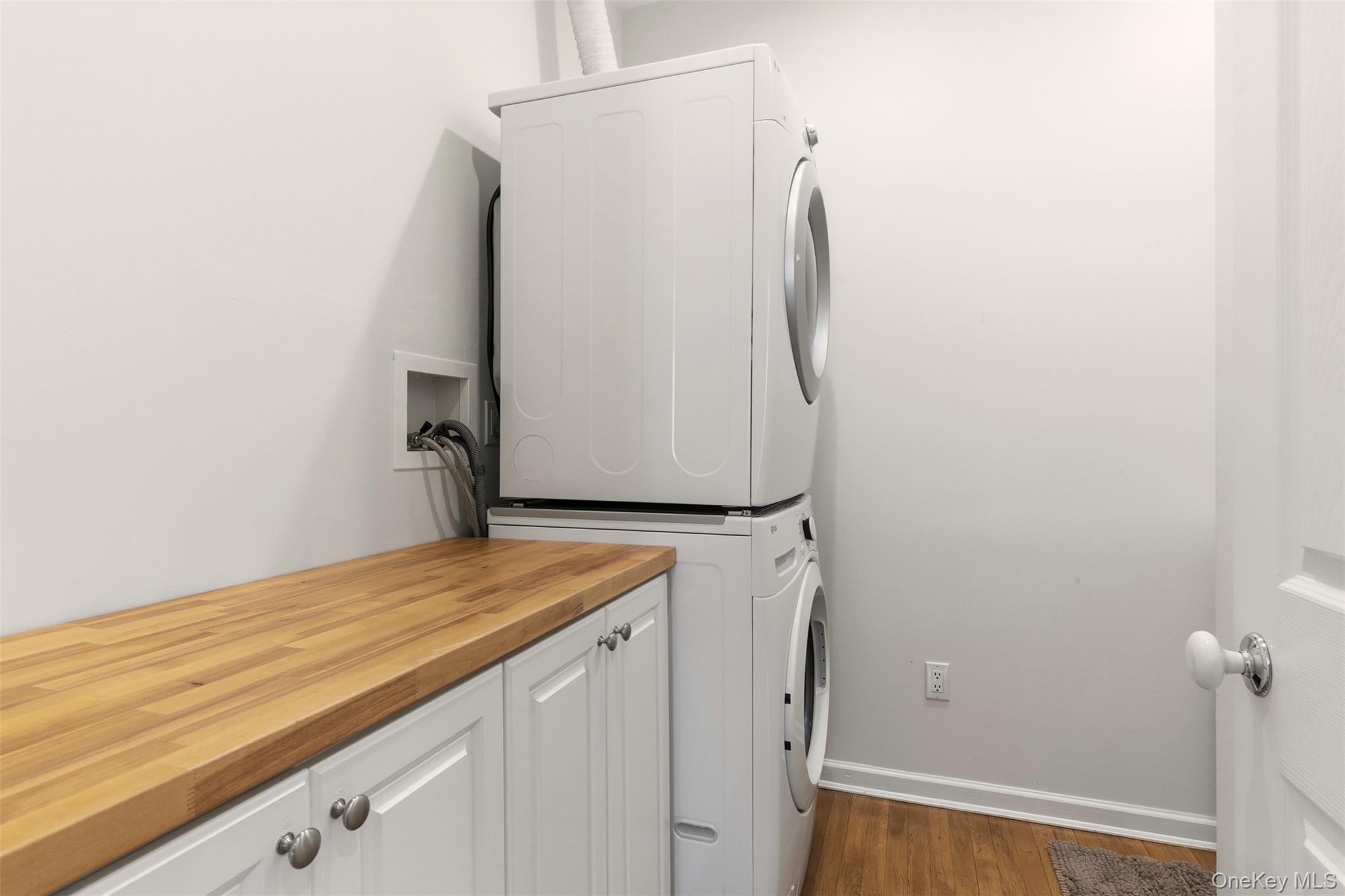 #19 photo, 6 Empire Court, 东长岛 Dix小山 Dix Hills , NY 11746