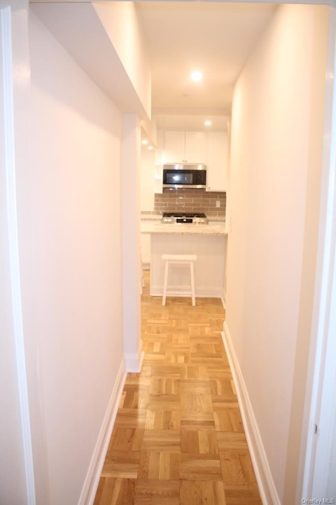 #17 photo, 50 White Oak Street, New Rochelle , NY 10801