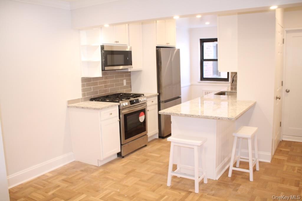 #2 photo, 50 White Oak Street, New Rochelle , NY 10801