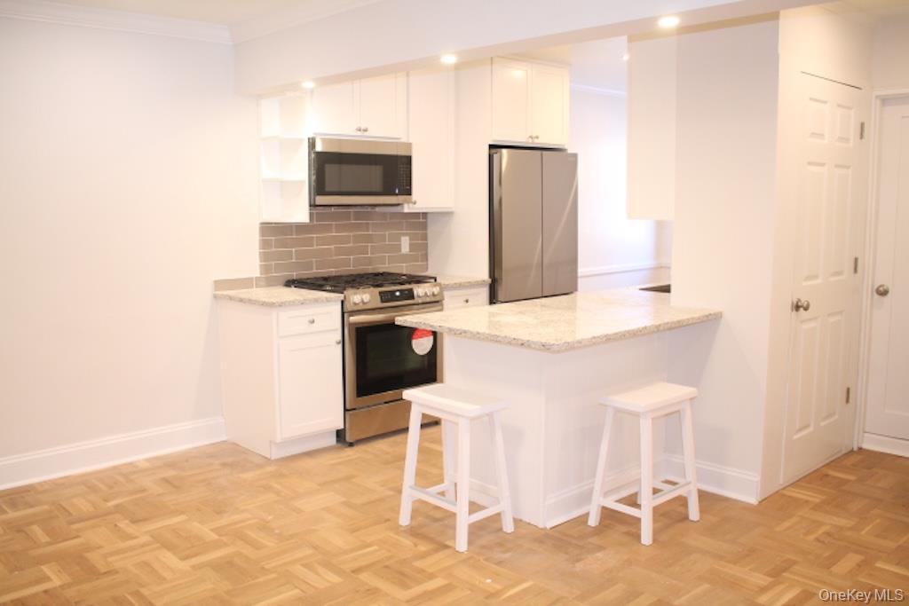 #6 photo, 50 White Oak Street, New Rochelle , NY 10801