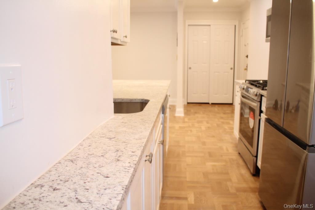 #9 photo, 50 White Oak Street, New Rochelle , NY 10801