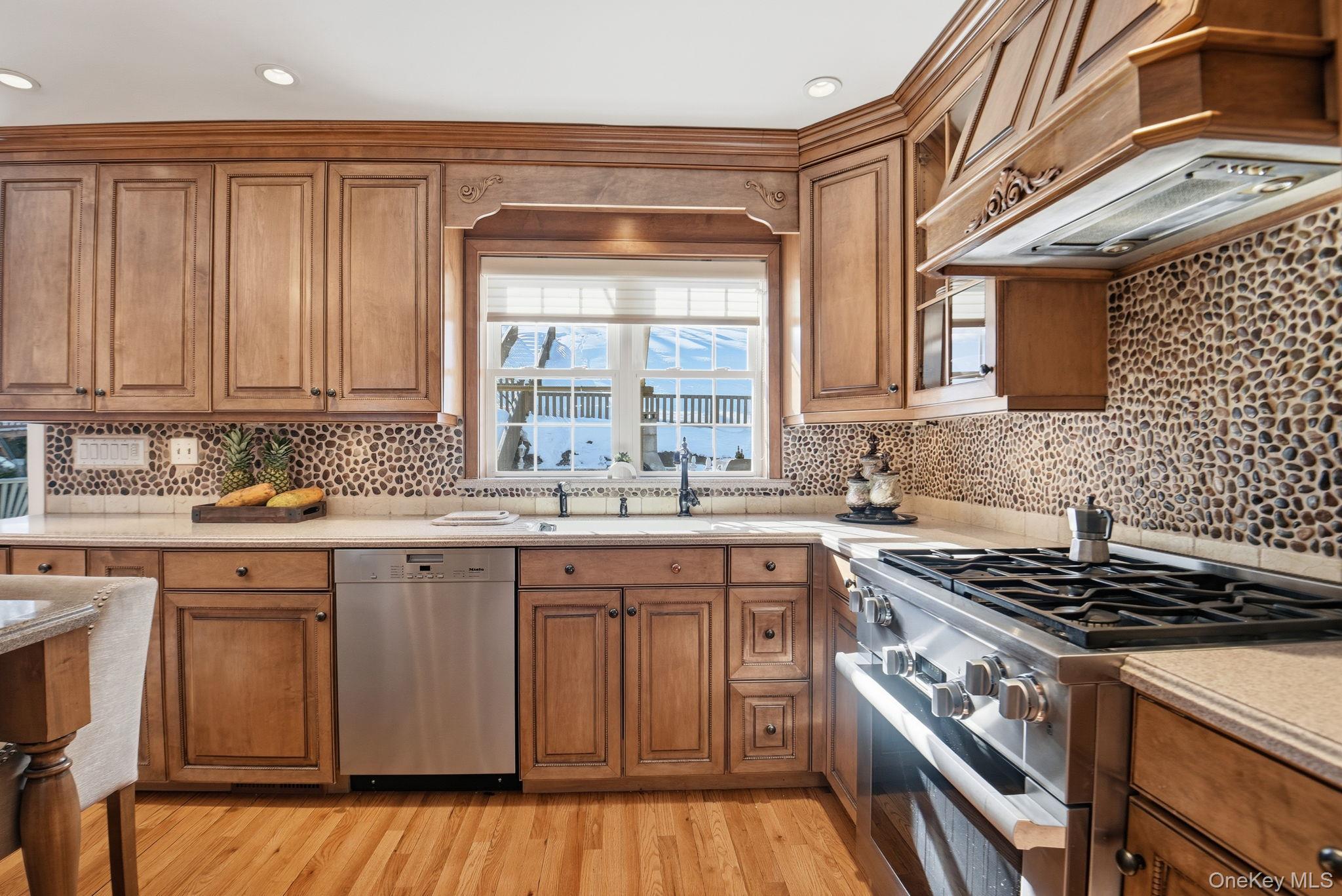 #12 photo, 9 Oldfield Court, Garnerville , NY 10923