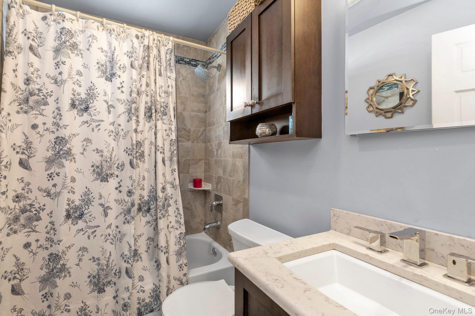 #10 photo, 412 Wellington Road, East Meadow , NY 11554