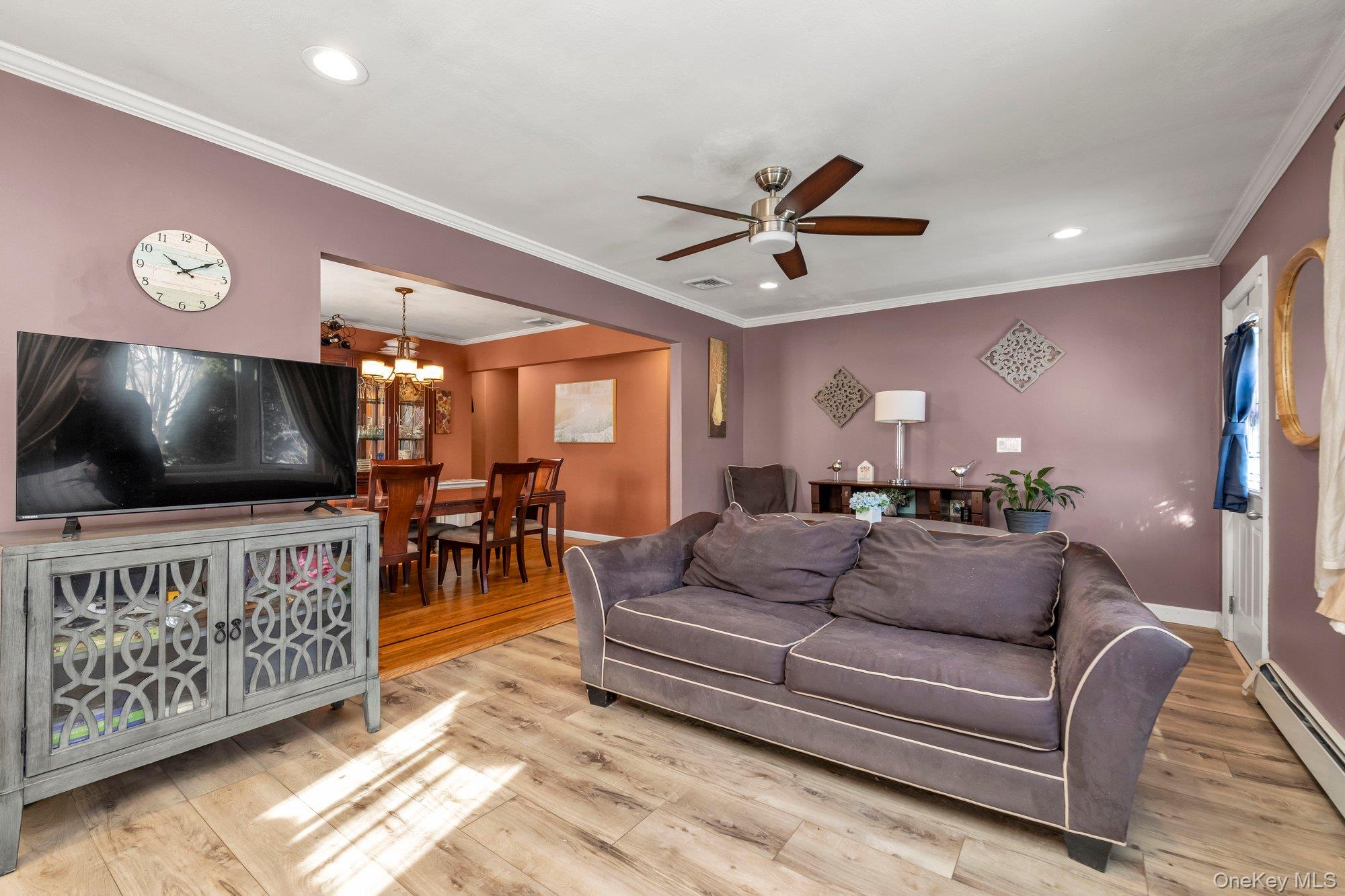 #4 photo, 412 Wellington Road, East Meadow , NY 11554