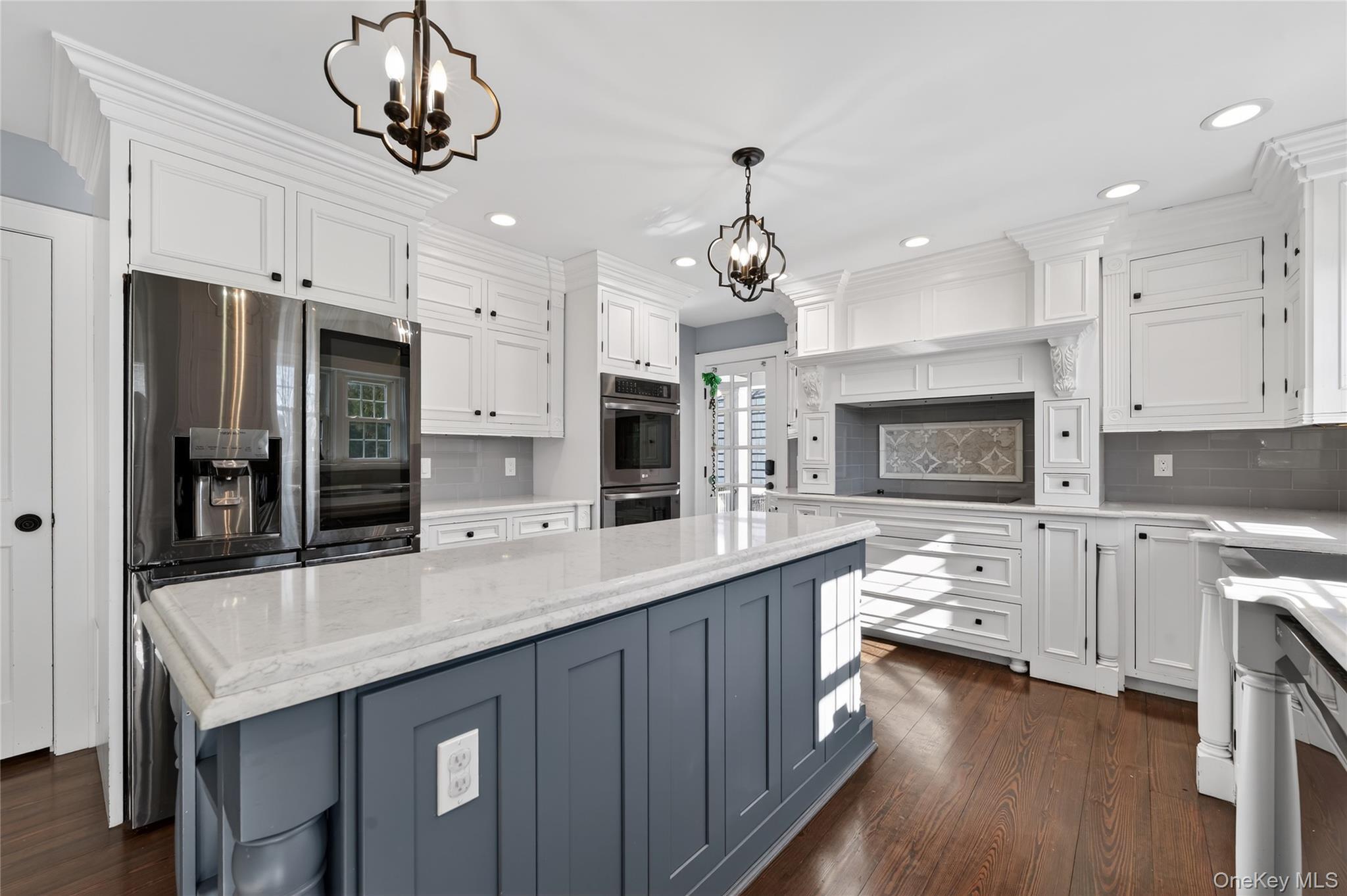 #4 photo, 20 Westbridge Drive, Babylon , NY 11702