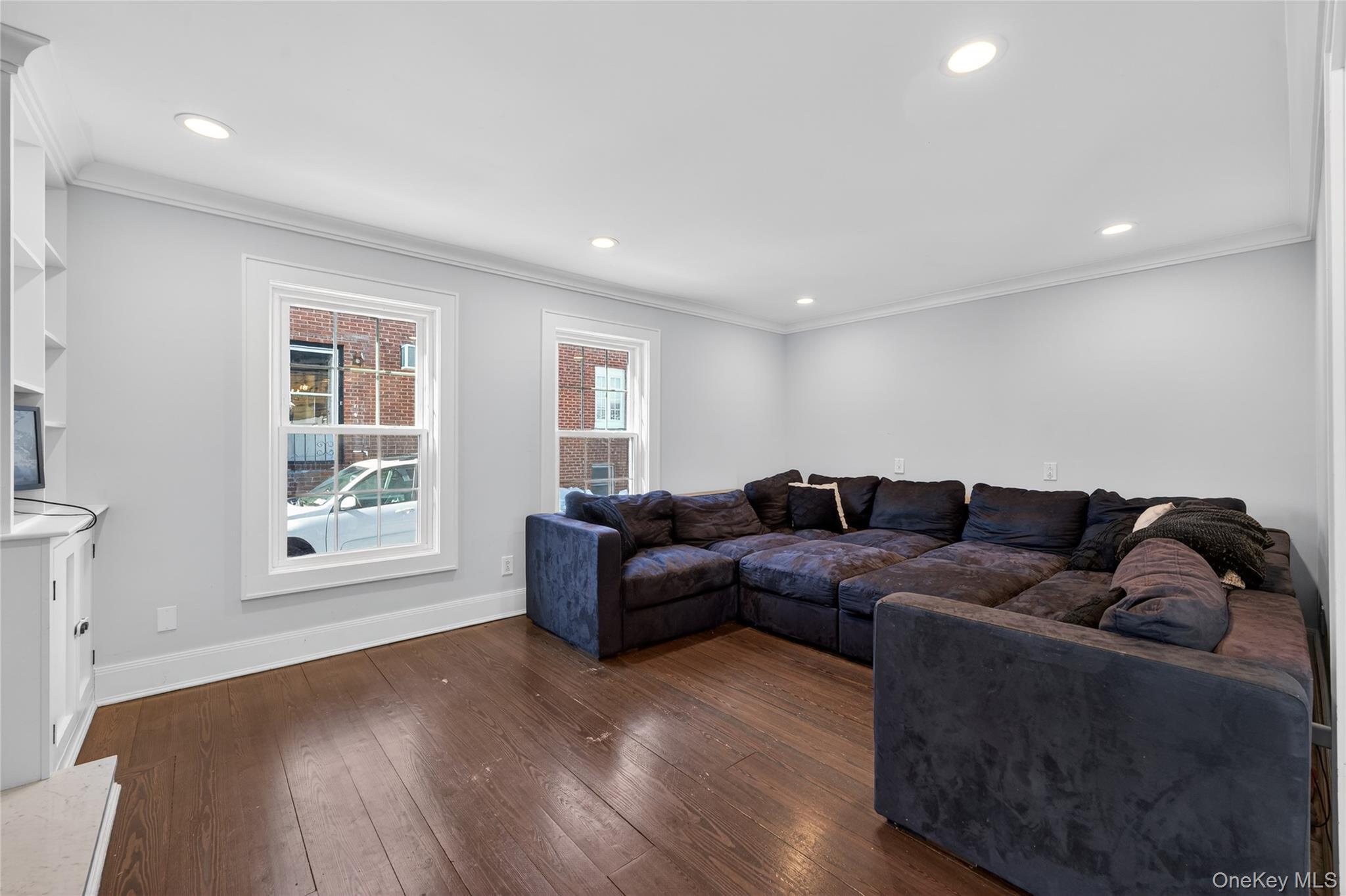 #9 photo, 20 Westbridge Drive, Babylon , NY 11702