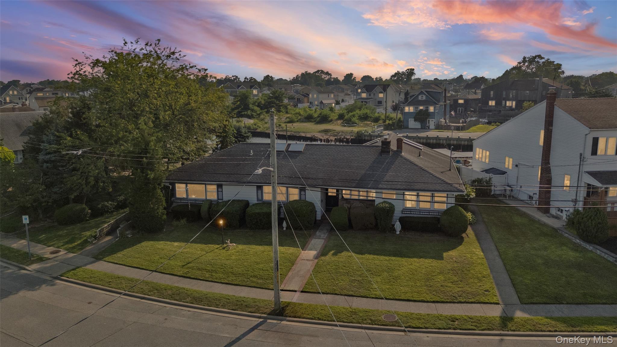 #1 photo, 2436 Hempstead Lane, Wantagh , NY 11793