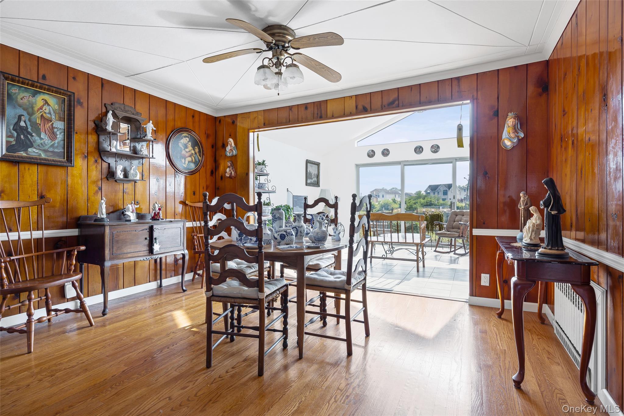 #18 photo, 2436 Hempstead Lane, Wantagh , NY 11793