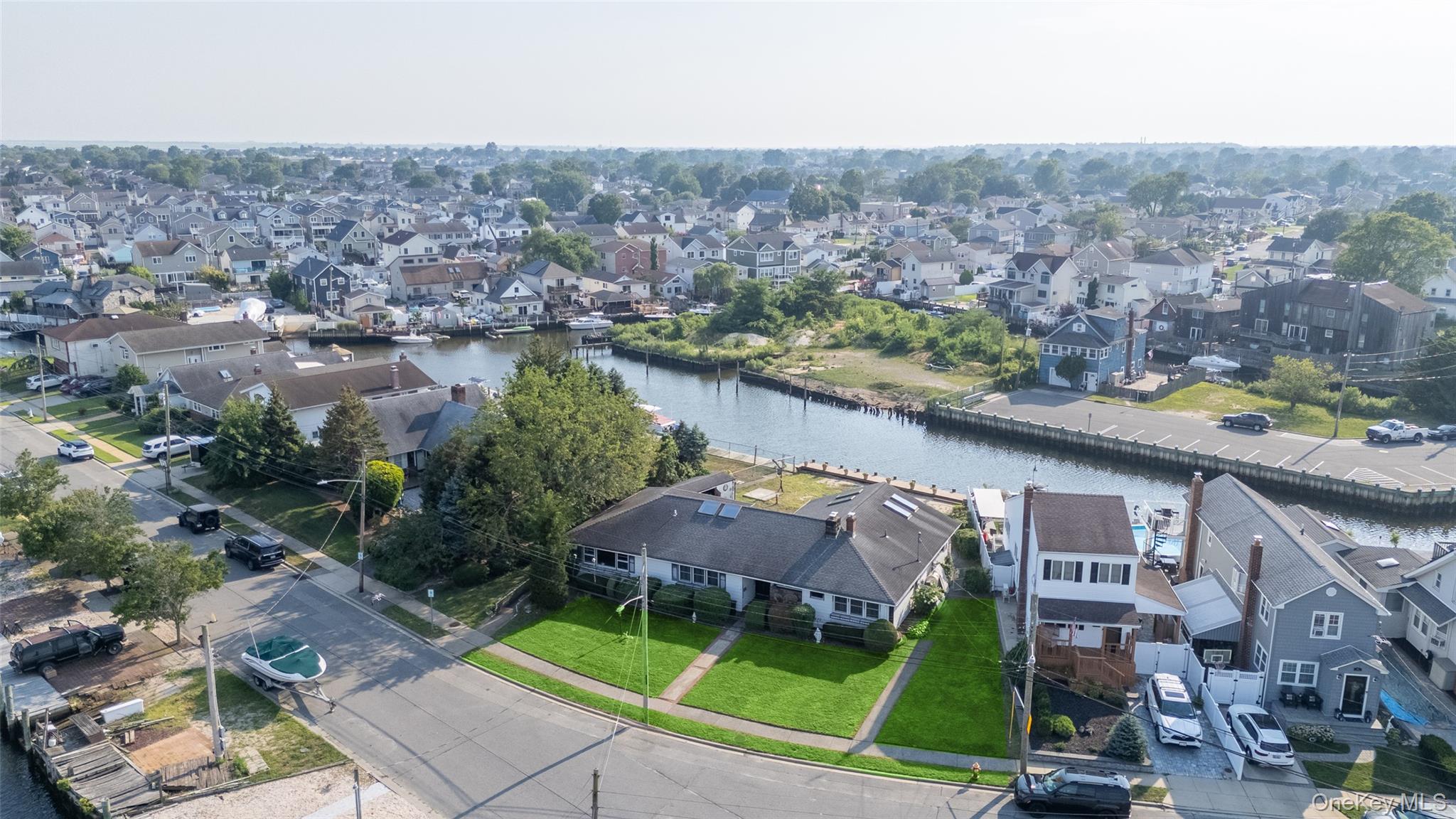 #3 photo, 2436 Hempstead Lane, Wantagh , NY 11793