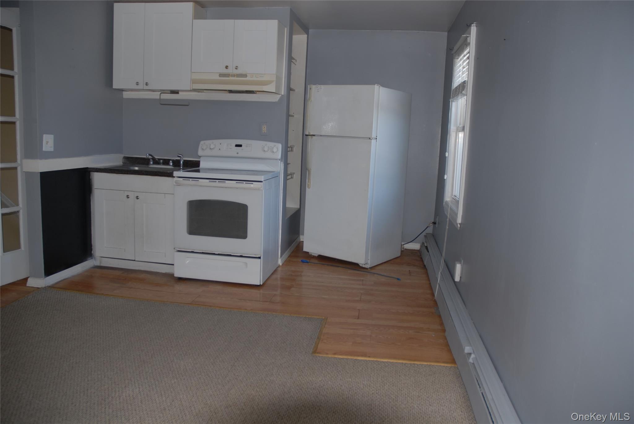 #2 photo, 1984 Newbridge Road, नासाउ काउंटी Bellmore , NY 11710