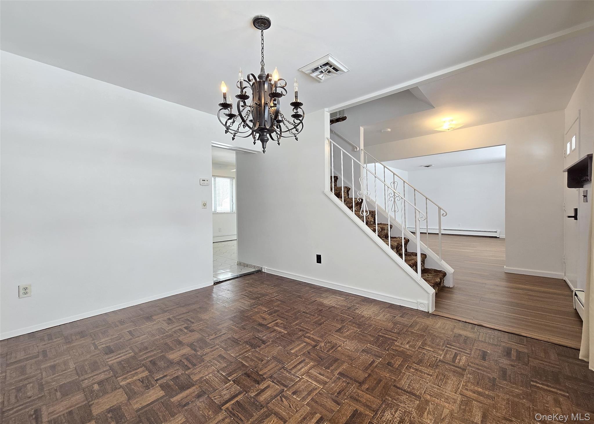 #9 photo, 43 Fallen Leaf Road, Саффолк ‖ Holbrook , NY 11741