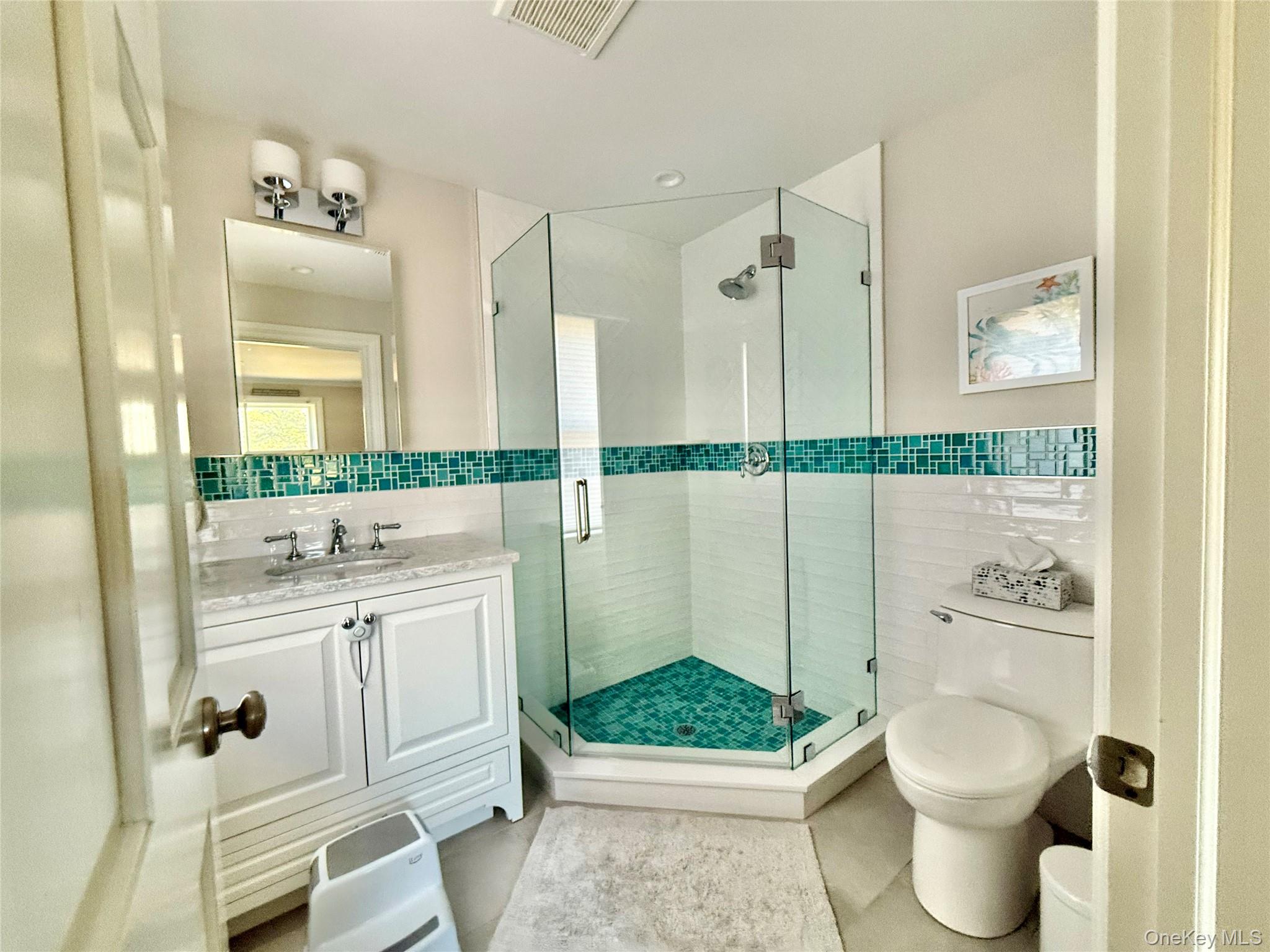 #16 photo, 2450 Peters Neck Road, Orient , NY 11957