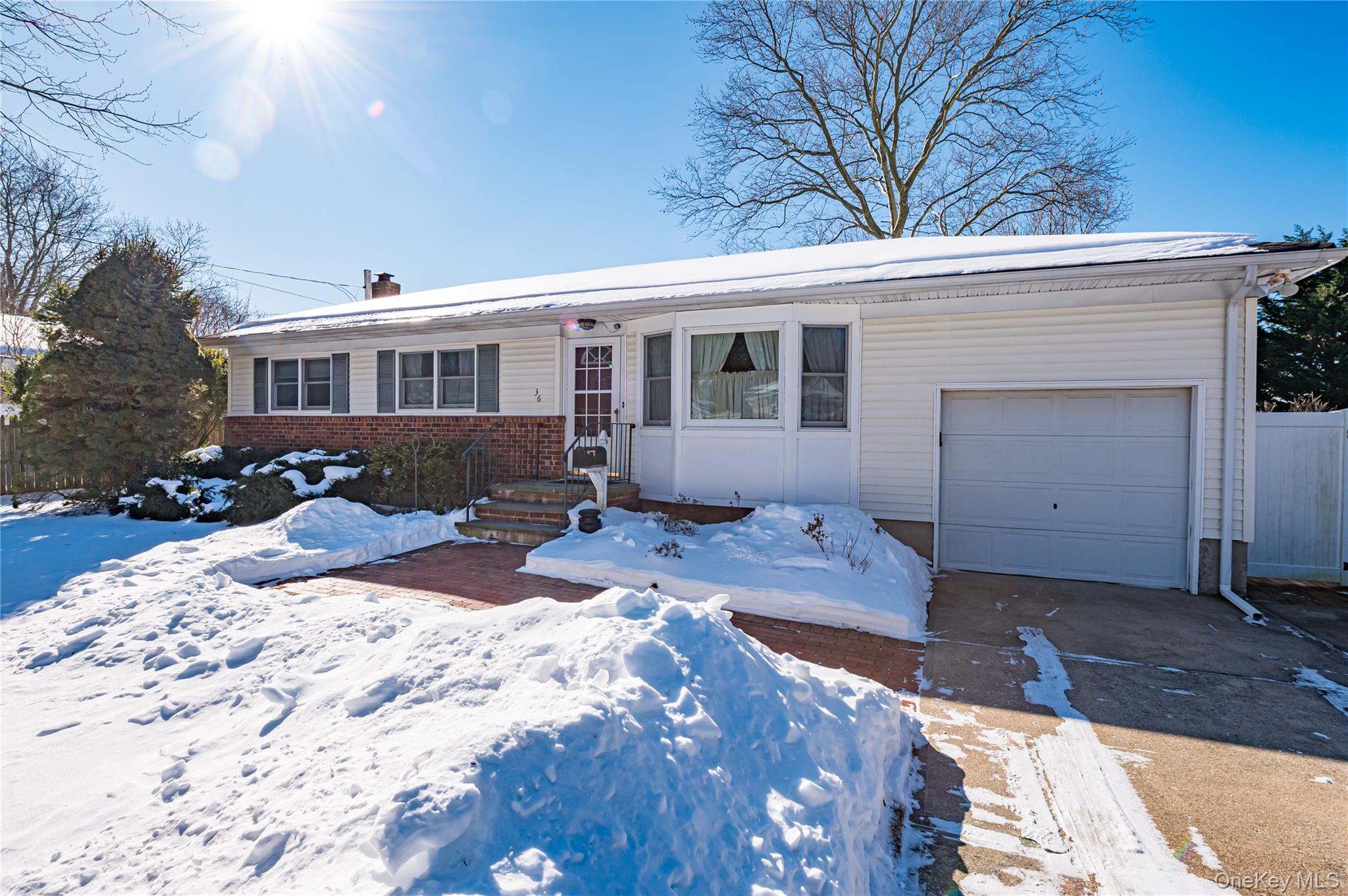 #20 photo, 36 Sinclair Drive, Саффолк ‖ Greenlawn , NY 11740