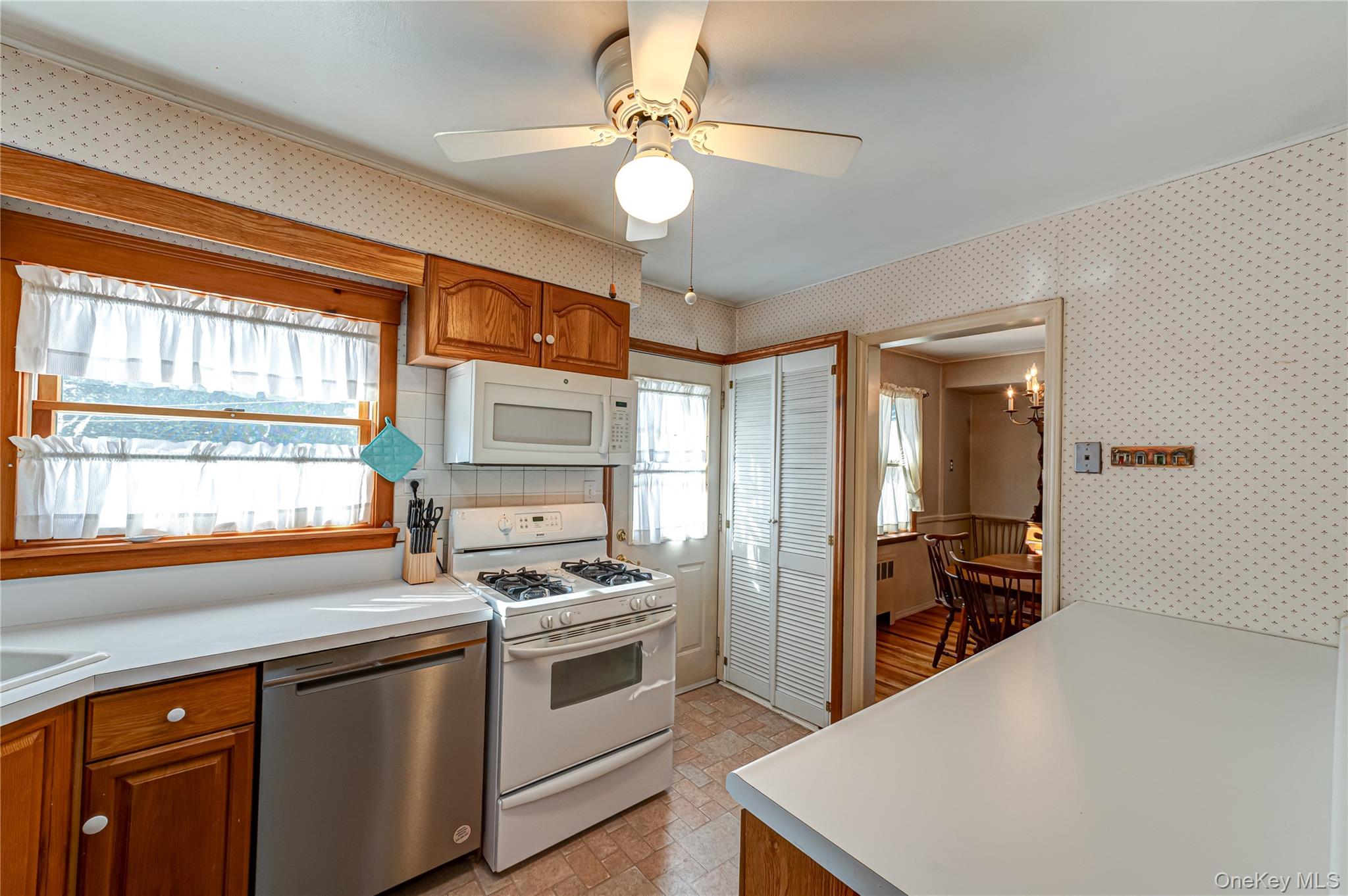 #7 photo, 36 Sinclair Drive, Саффолк ‖ Greenlawn , NY 11740