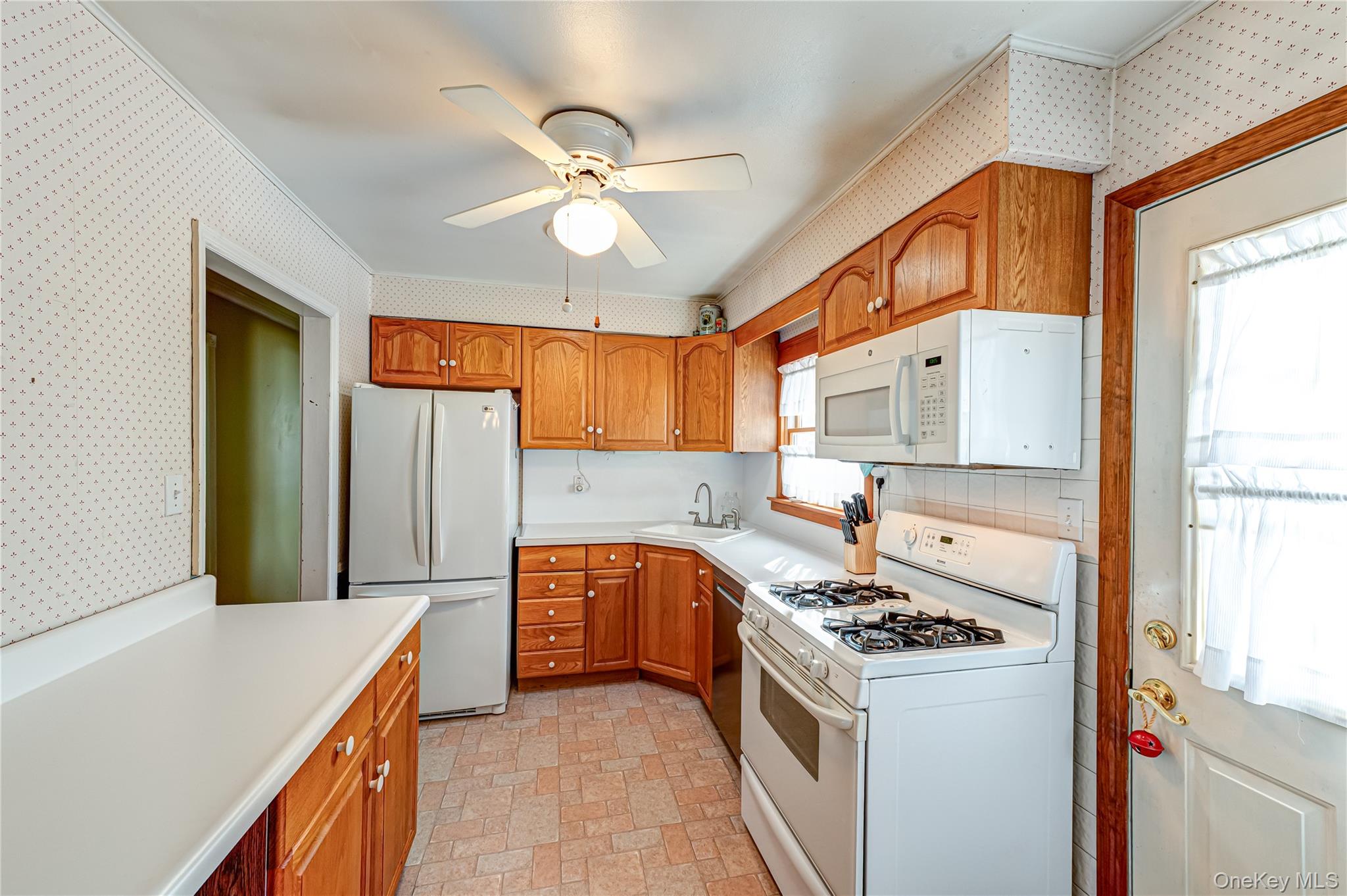 #8 photo, 36 Sinclair Drive, Саффолк ‖ Greenlawn , NY 11740