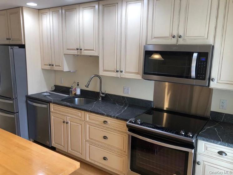 #3 photo, 148 Main Street, Саффолк ‖ Westhampton Beach , NY 11978