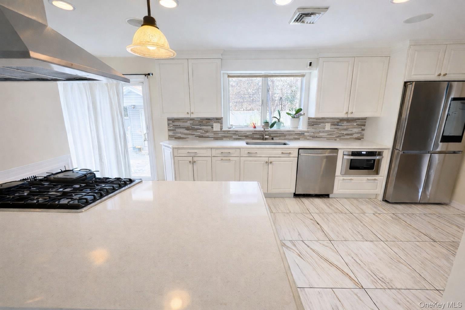 #8 photo, 2345 Lancaster Avenue, Baldwin , NY 11510