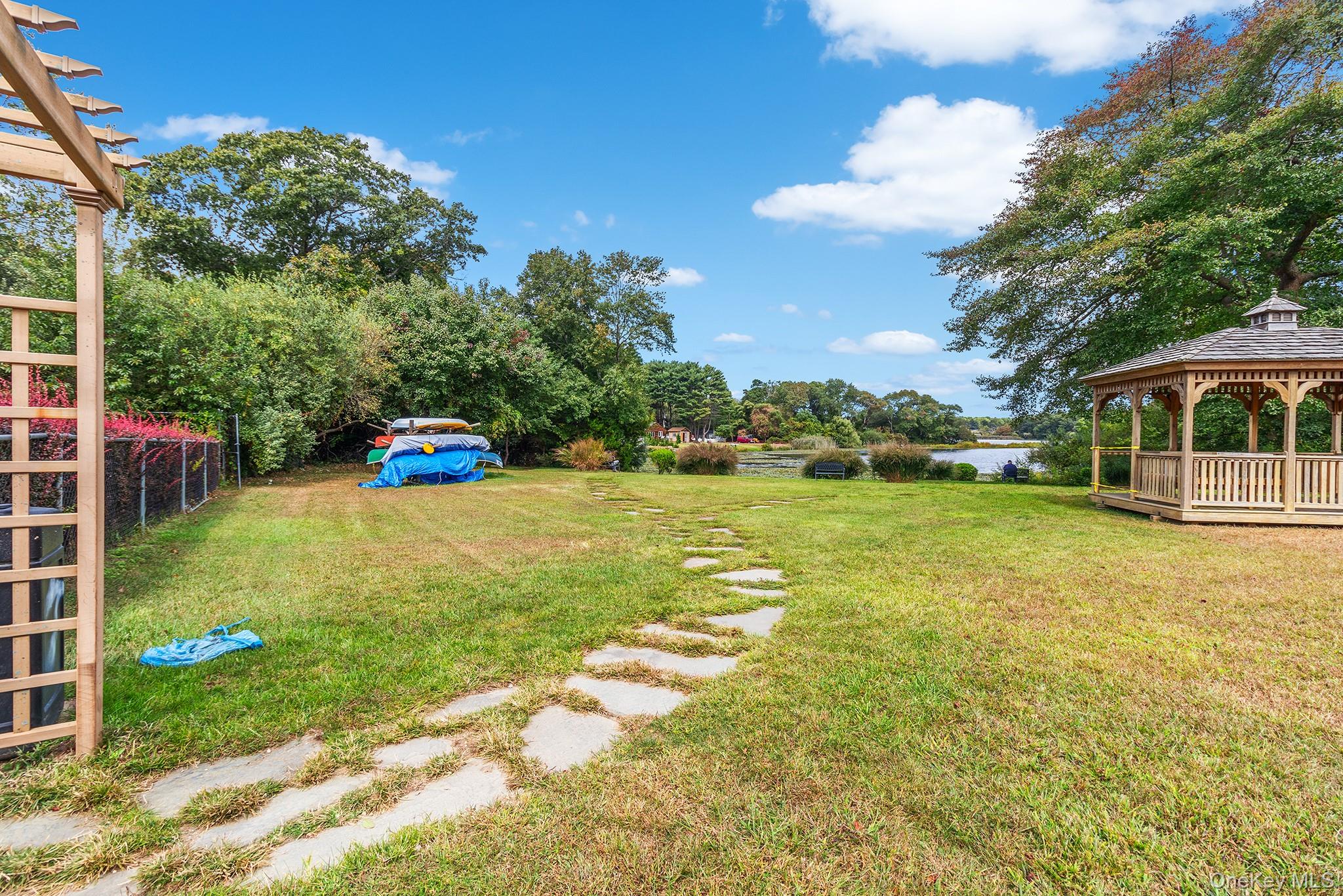 #19 photo, 58 Artist Lake Drive, Саффолк ‖ Middle Island , NY 11953