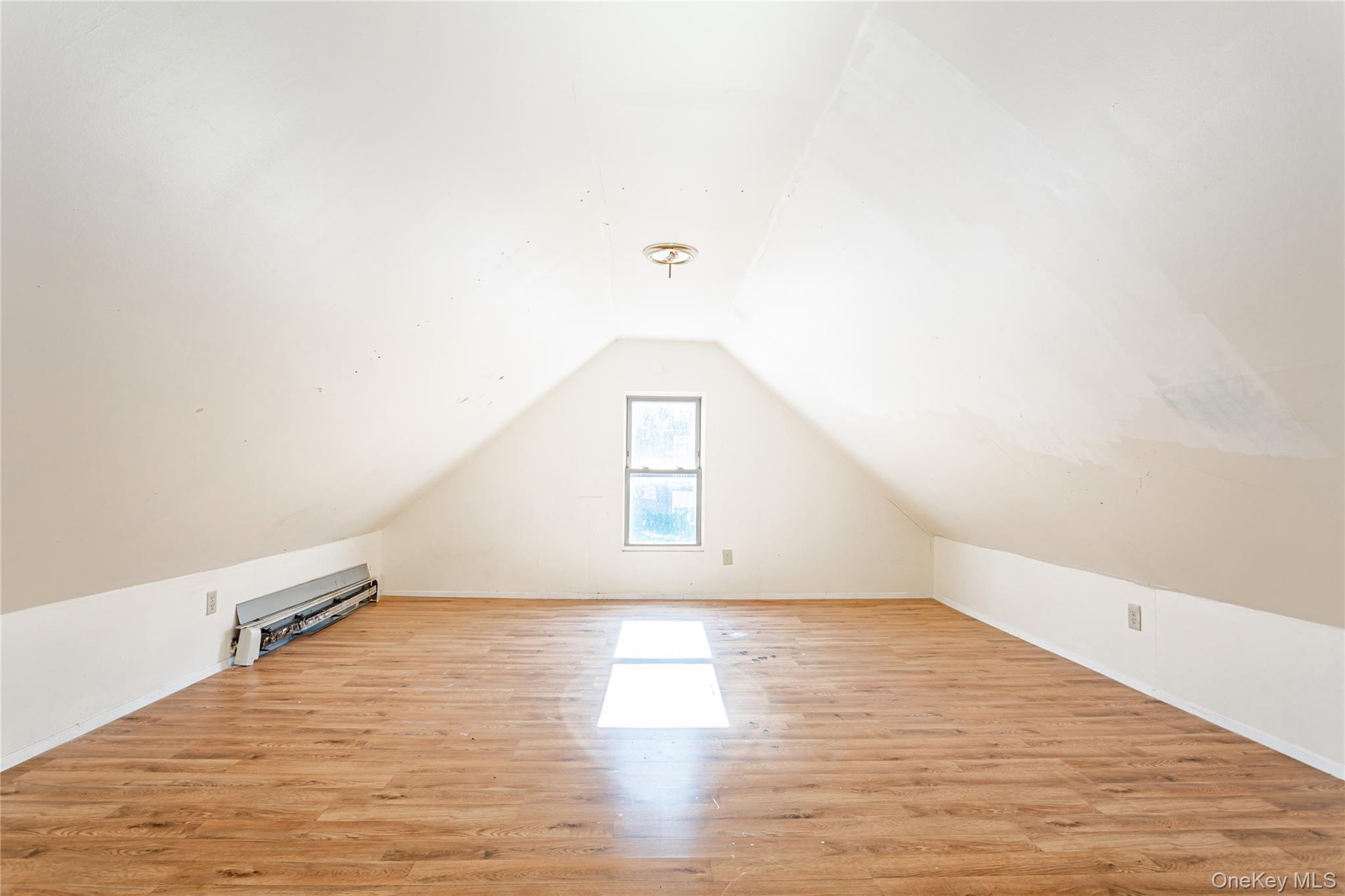 #17 photo, 191 Roff Street, Статен-Айленд ‖ Staten Island , NY 10304