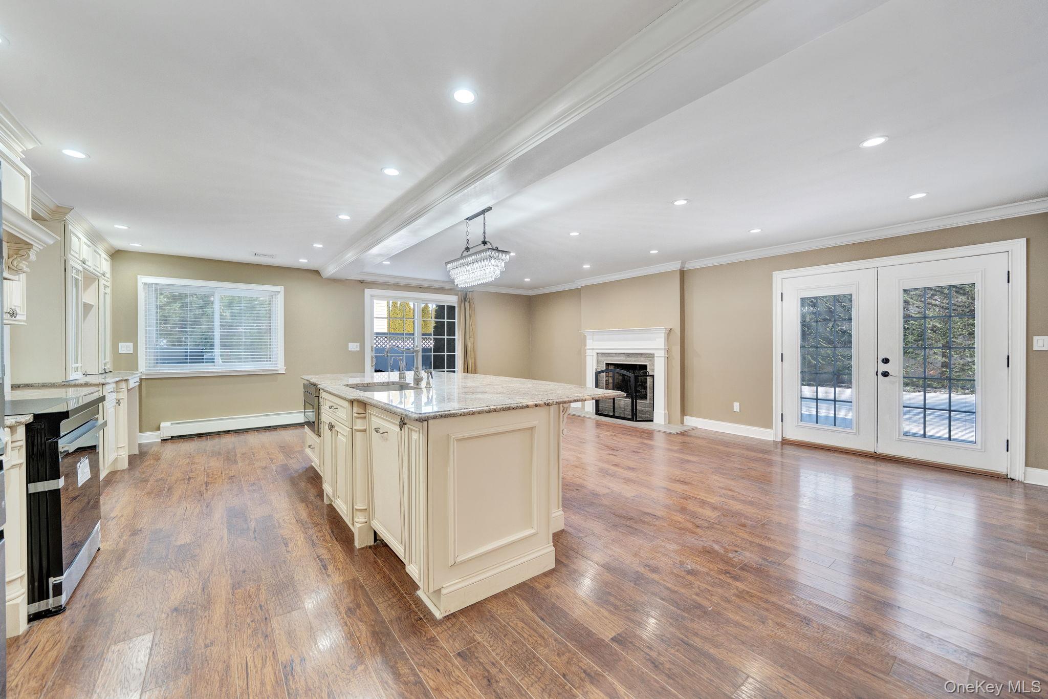 #10 photo, 20 Sagamore Way, Jericho , NY 11753