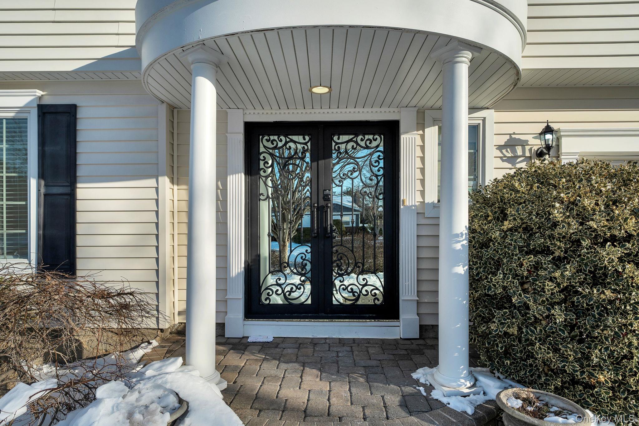 #3 photo, 20 Sagamore Way, Jericho , NY 11753