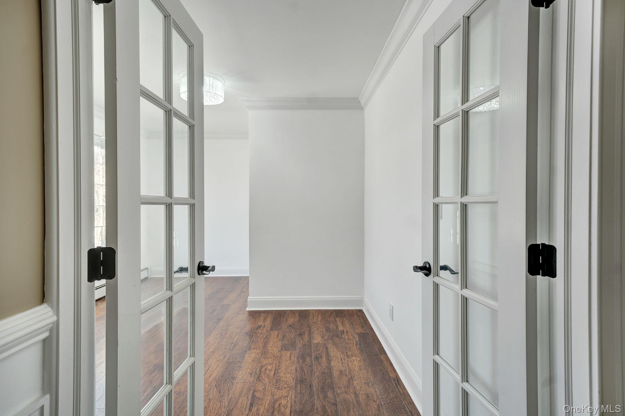 #6 photo, 20 Sagamore Way, Jericho , NY 11753