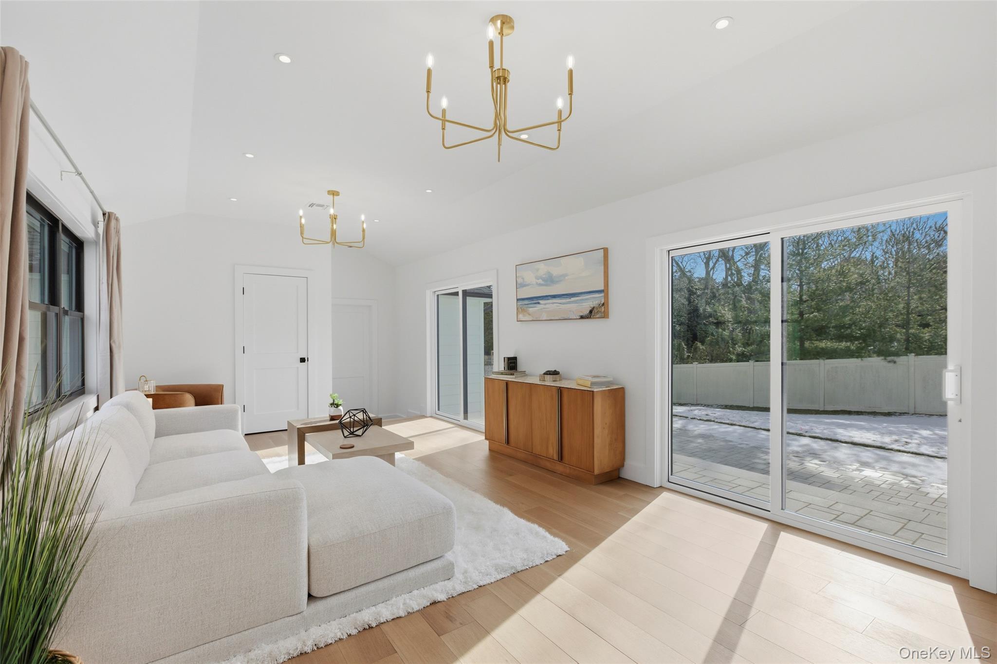 #14 photo, 10 Tramposh Lane, सफ़ोक काउंटी Hampton Bays , NY 11946