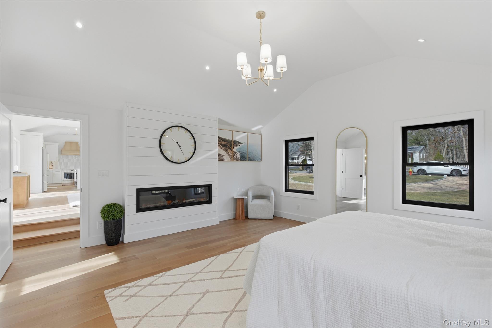 #16 photo, 10 Tramposh Lane, सफ़ोक काउंटी Hampton Bays , NY 11946