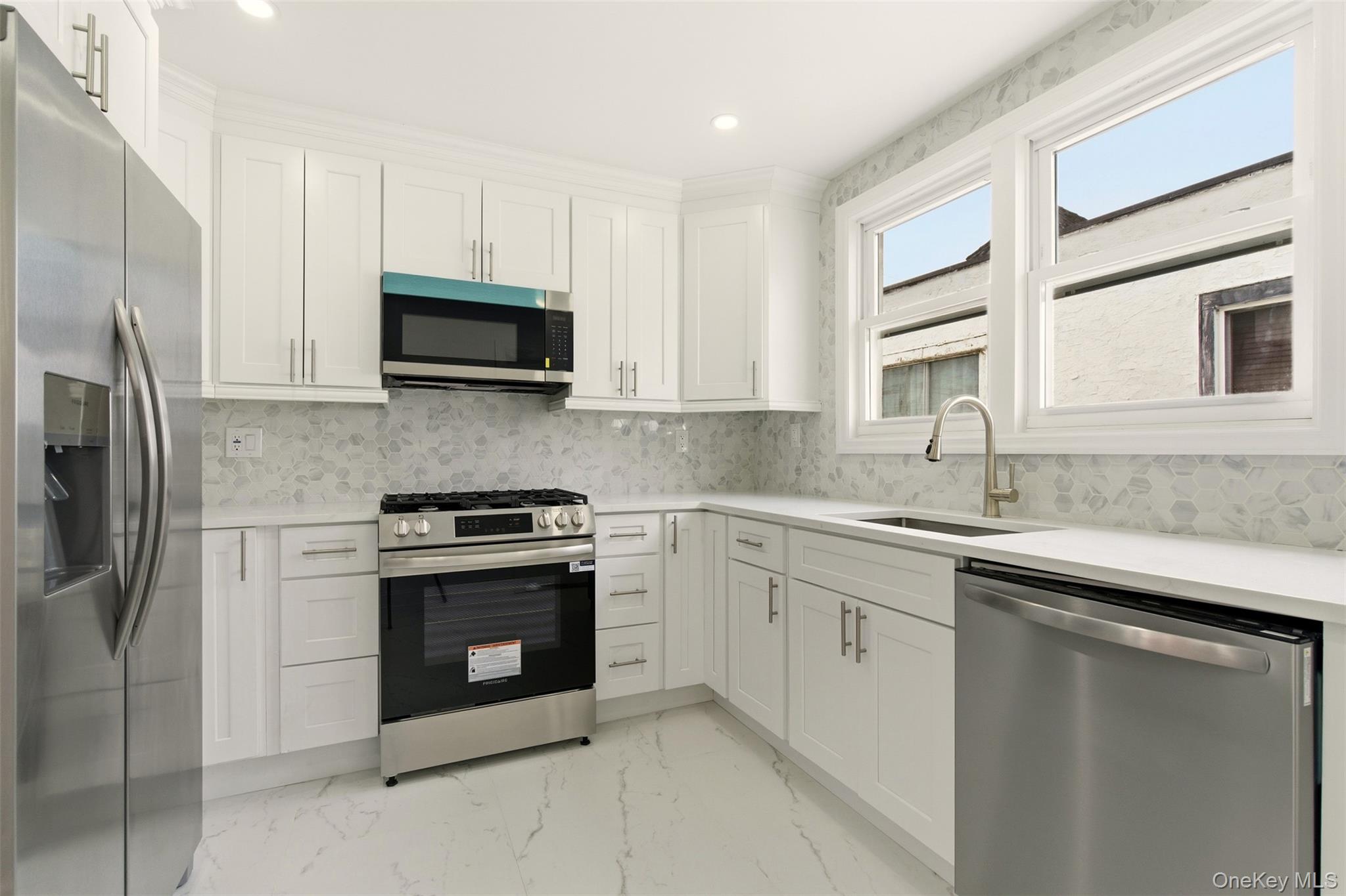 #11 photo, 106 Alice Avenue, Нассау ‖ North Bellmore , NY 11710