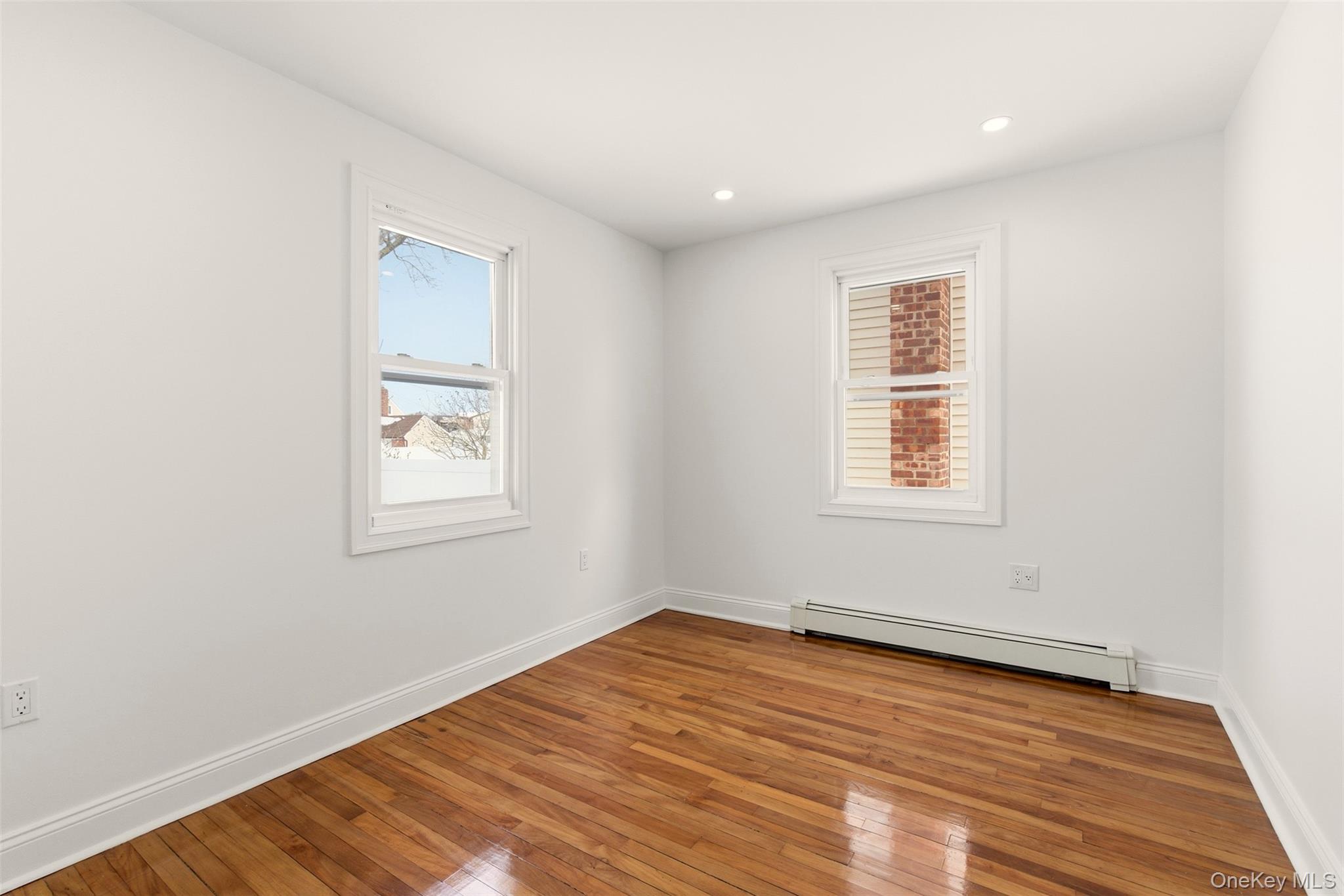 #12 photo, 106 Alice Avenue, Нассау ‖ North Bellmore , NY 11710