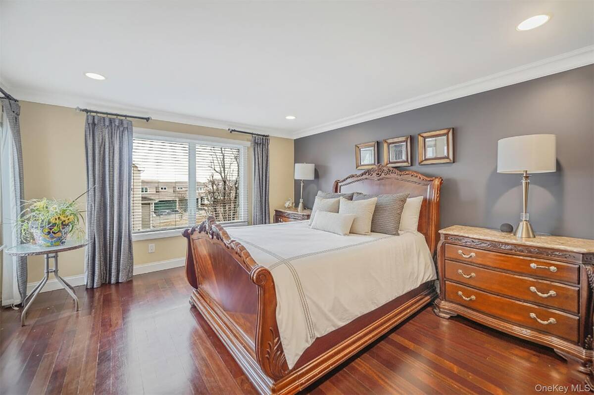 #14 photo, NA Theresa Lane, Port Jefferson , NY 11777