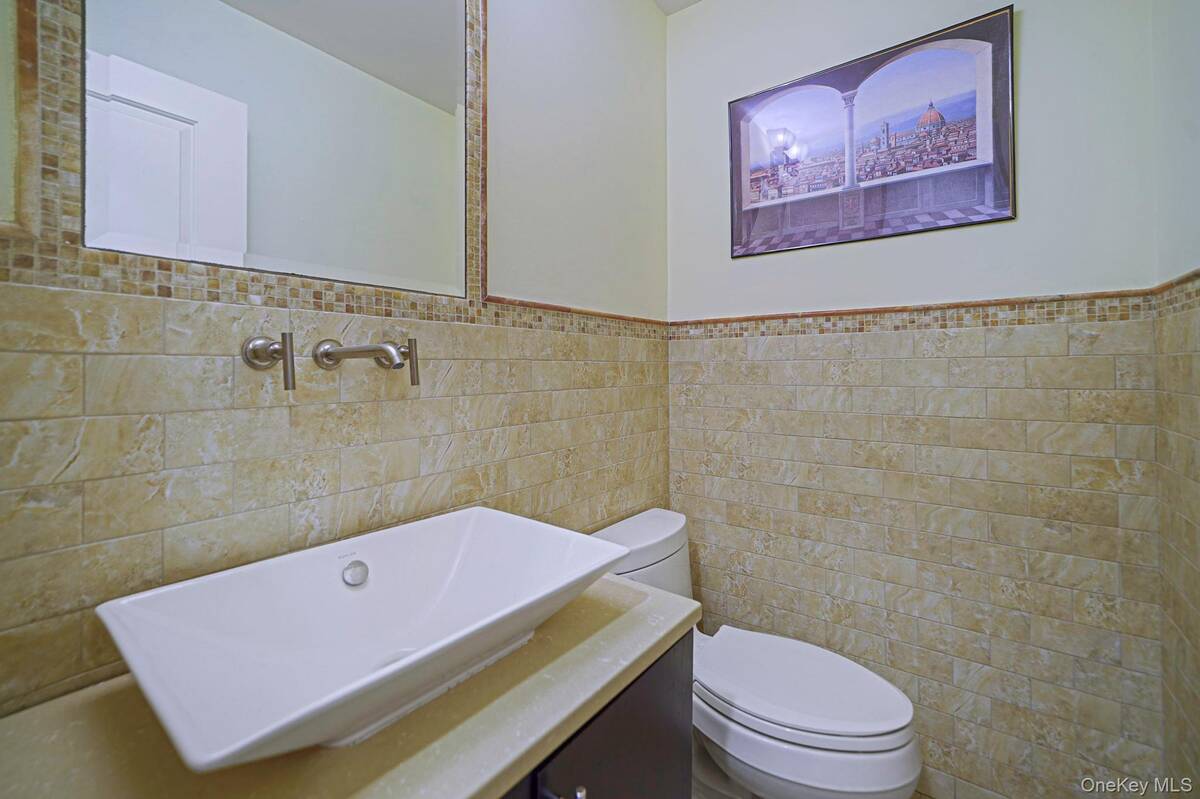 #15 photo, NA Theresa Lane, Port Jefferson , NY 11777