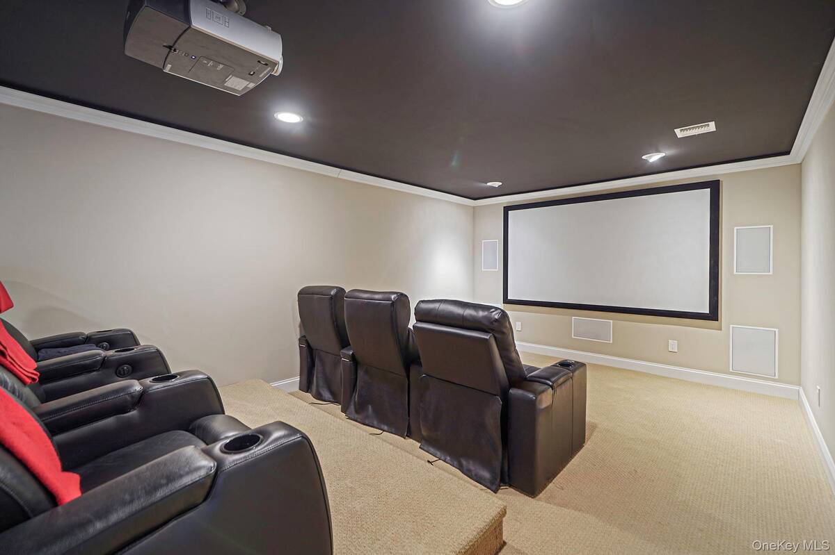 #29 photo, NA Theresa Lane, Port Jefferson , NY 11777