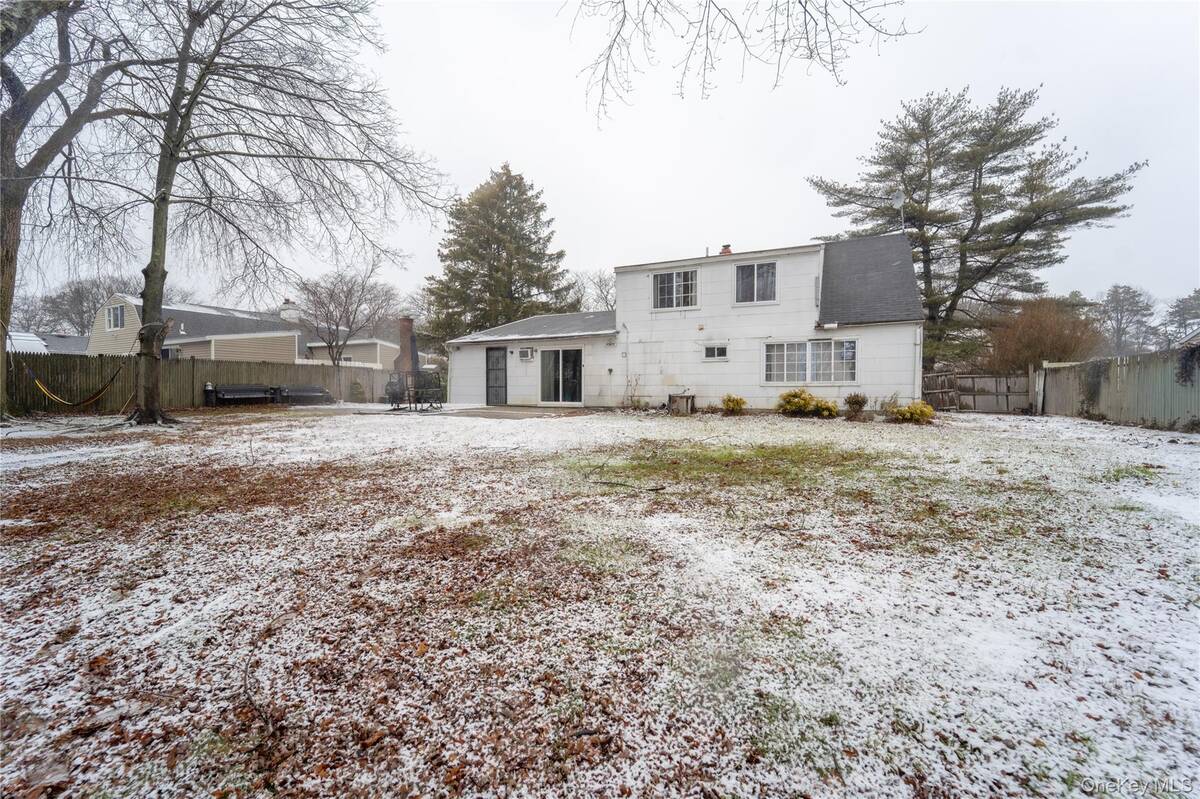 #18 photo, 382 Jamaica Avenue, Medford , NY 11763