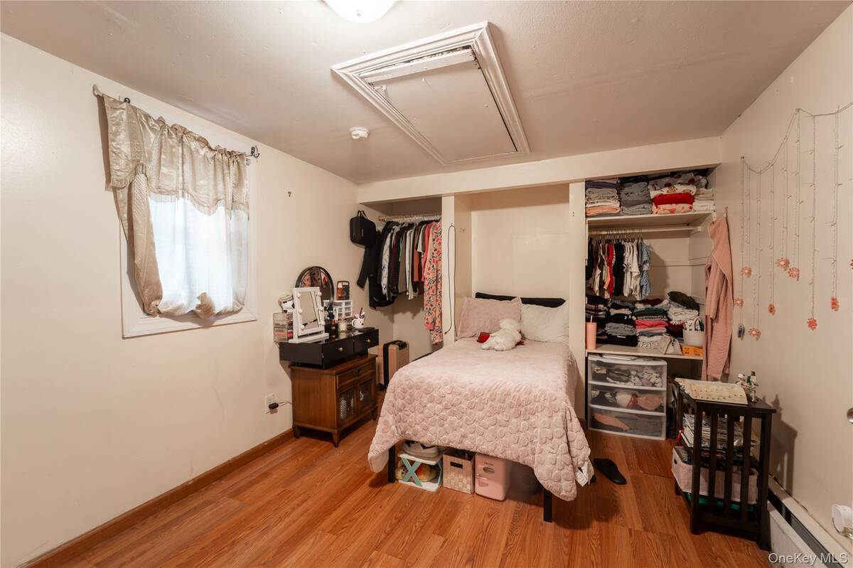 #8 photo, 382 Jamaica Avenue, Medford , NY 11763