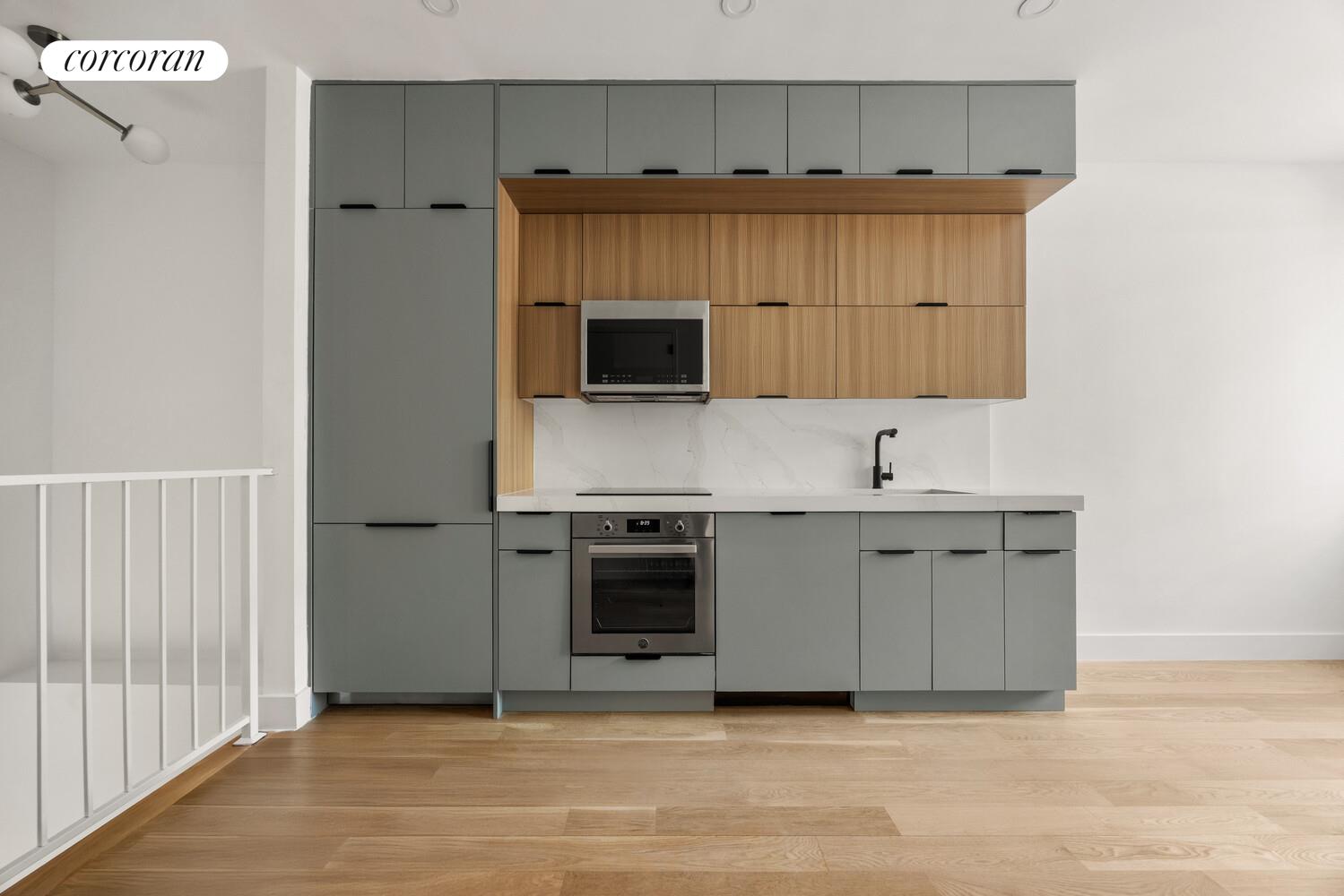 #1 photo, 157 ROGERS Avenue, 브루클린 Crown Heights , NY 11216