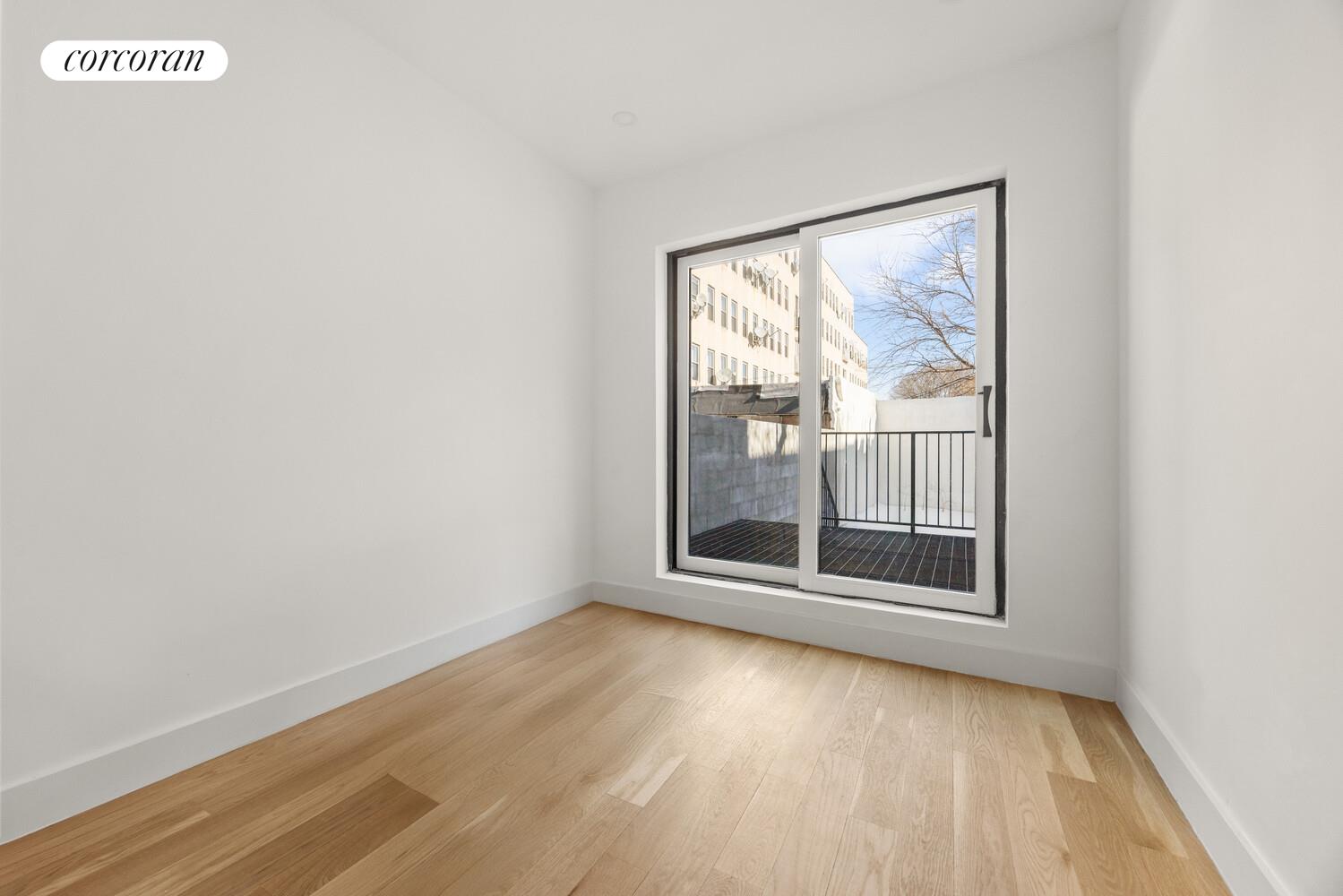 #5 photo, 157 ROGERS Avenue, 브루클린 Crown Heights , NY 11216