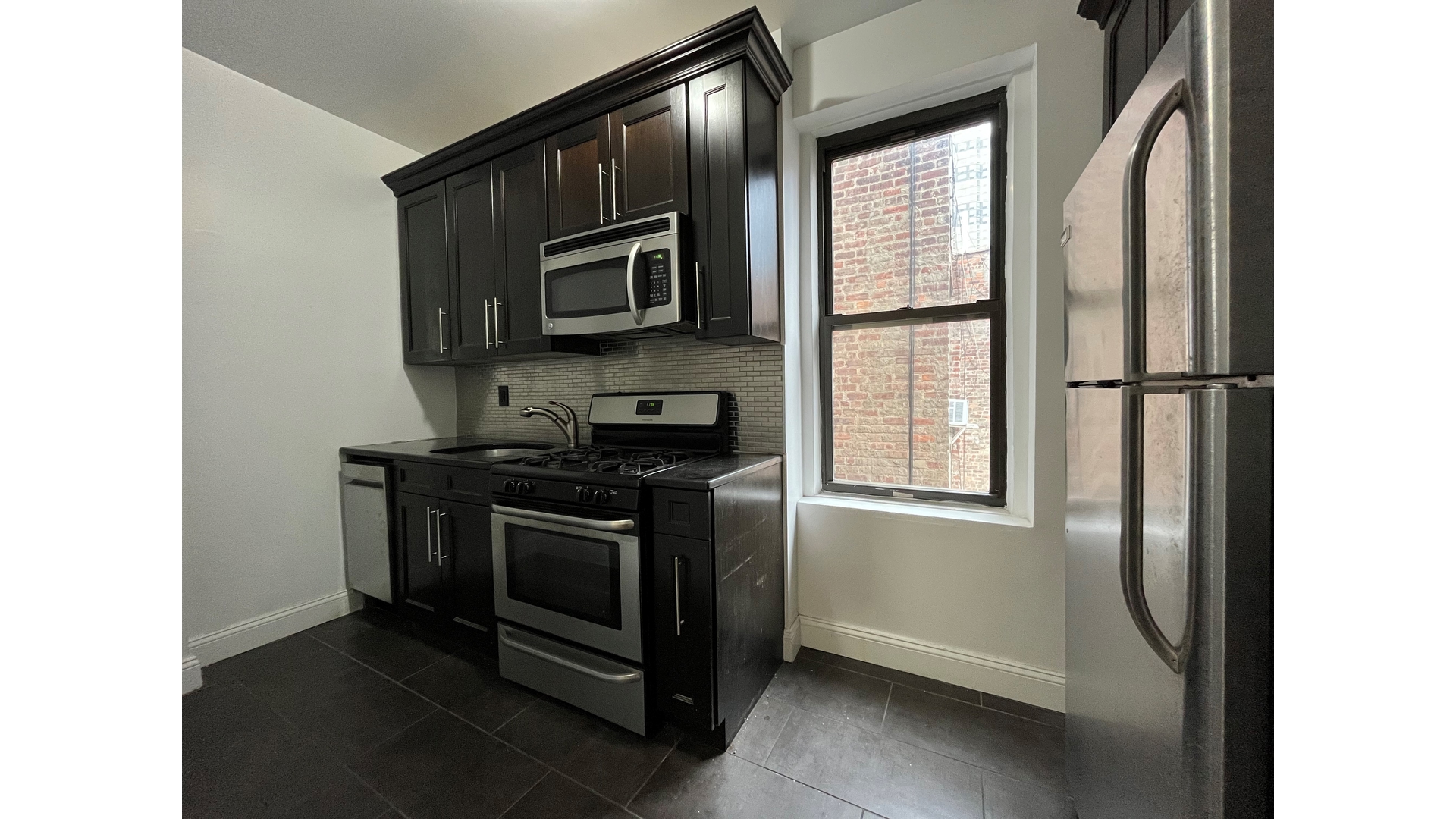 #1 photo, 414 W 44TH Street, Hell's Kitchen , NY 10036