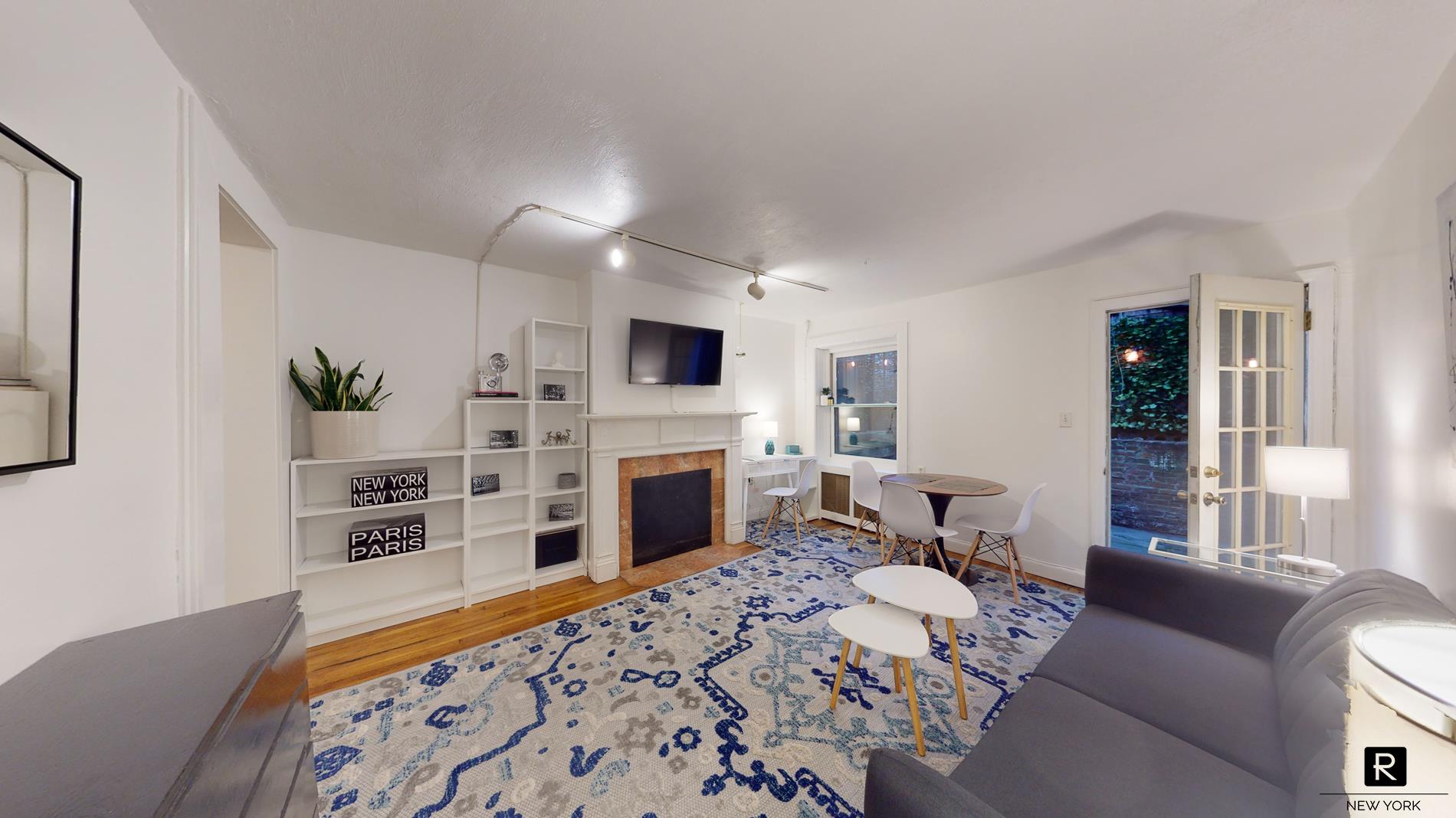 #1 photo, New York City, Greenwich Village , NY 10011