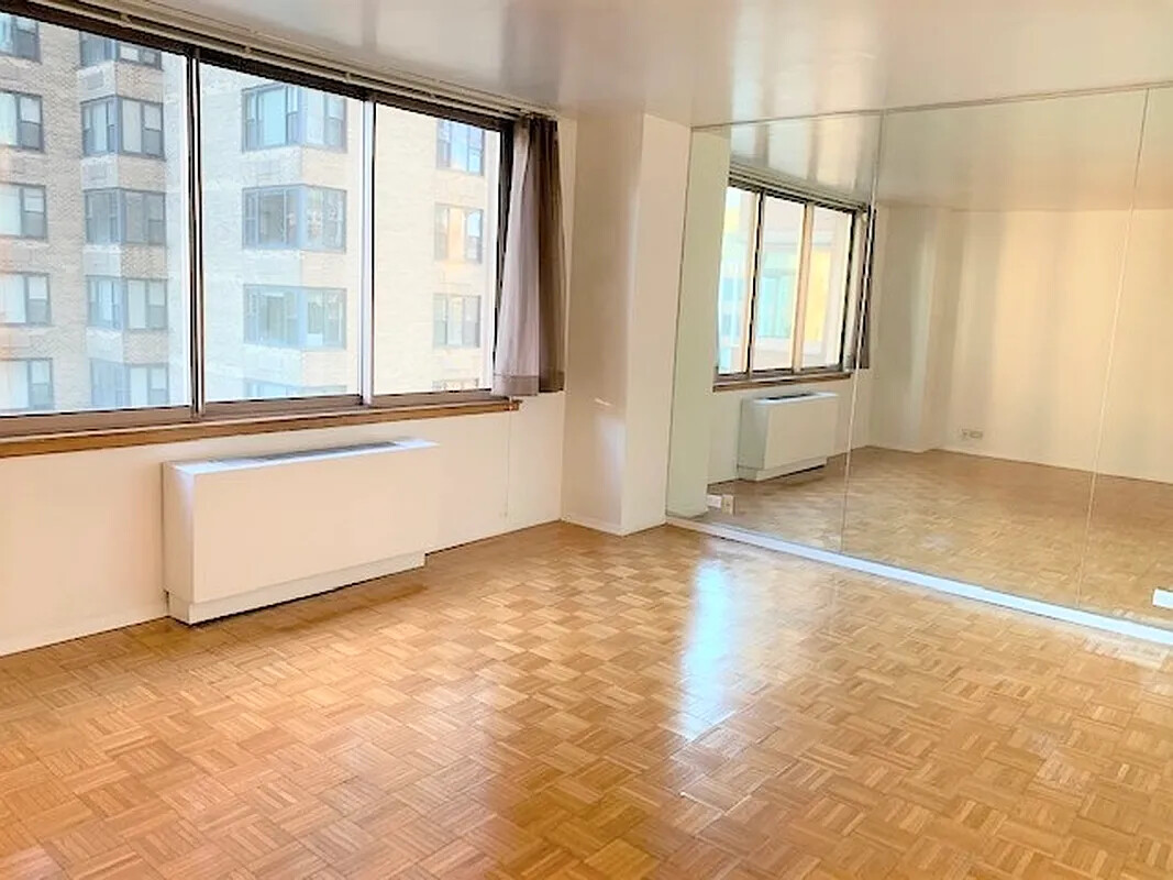 #3 photo, New York City, Murray Hill , NY 10016