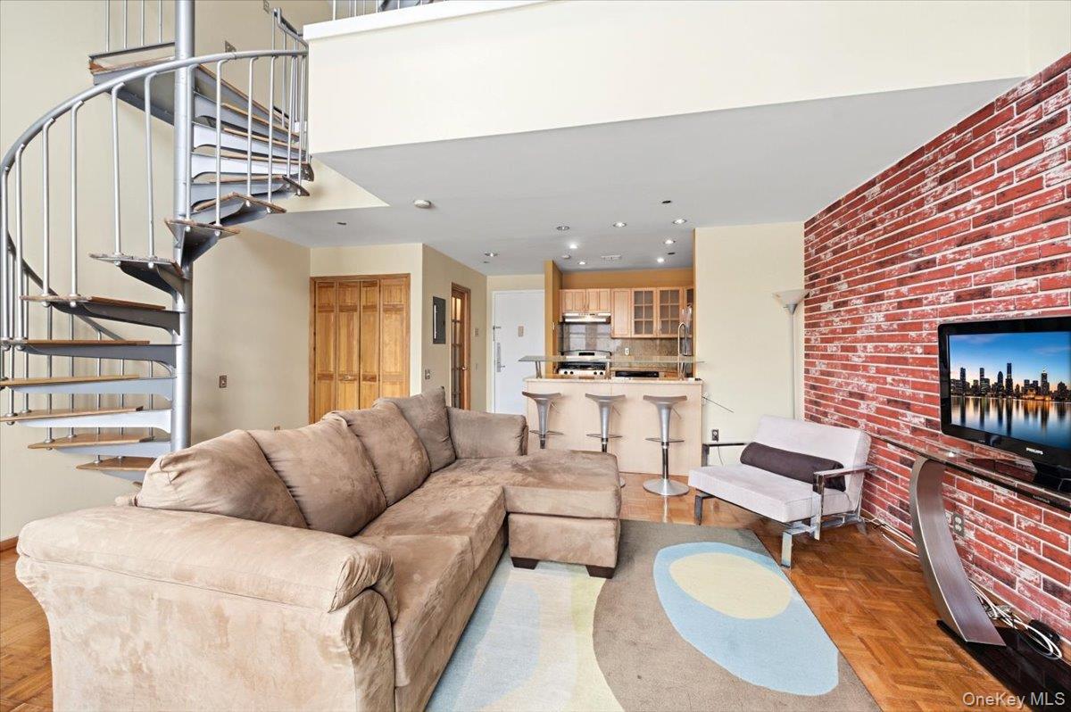 #7 photo, 23 Water Grant Street, Yonkers , NY 10701