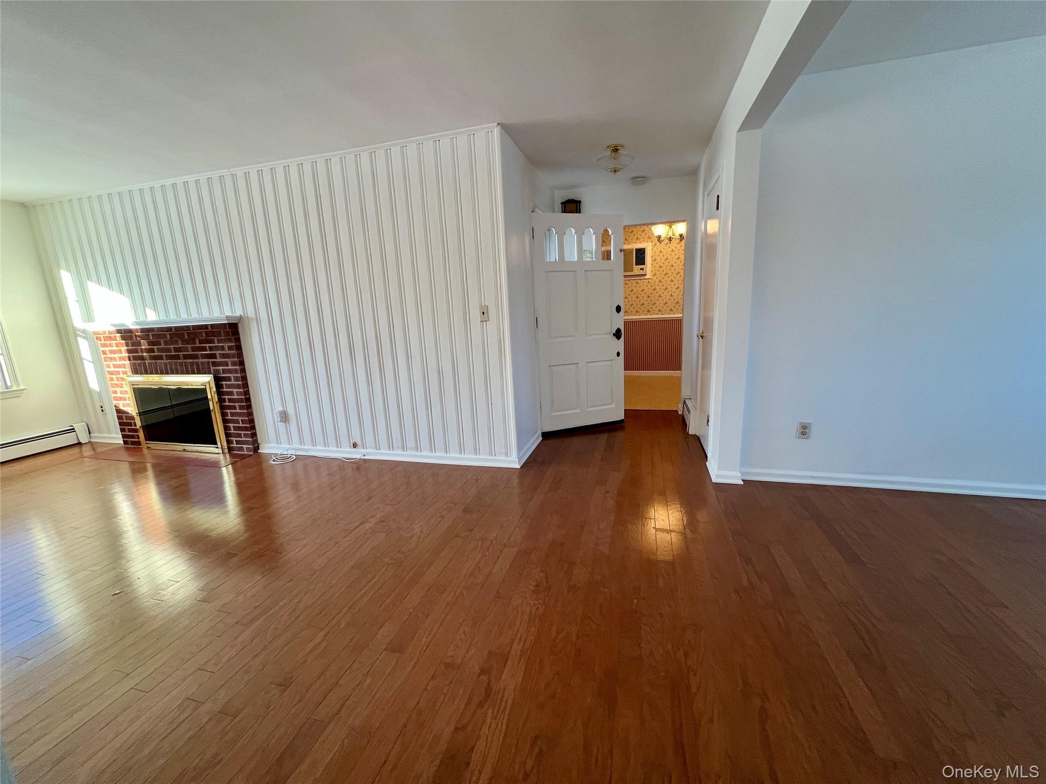 #18 photo, 34 Cross Street, New Windsor , NY 12553