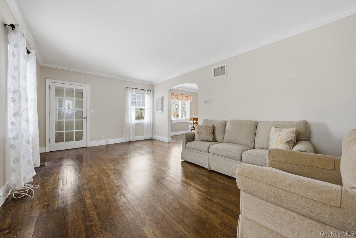 #12 photo, 238 Kimball Terrace, Yonkers , NY 10704