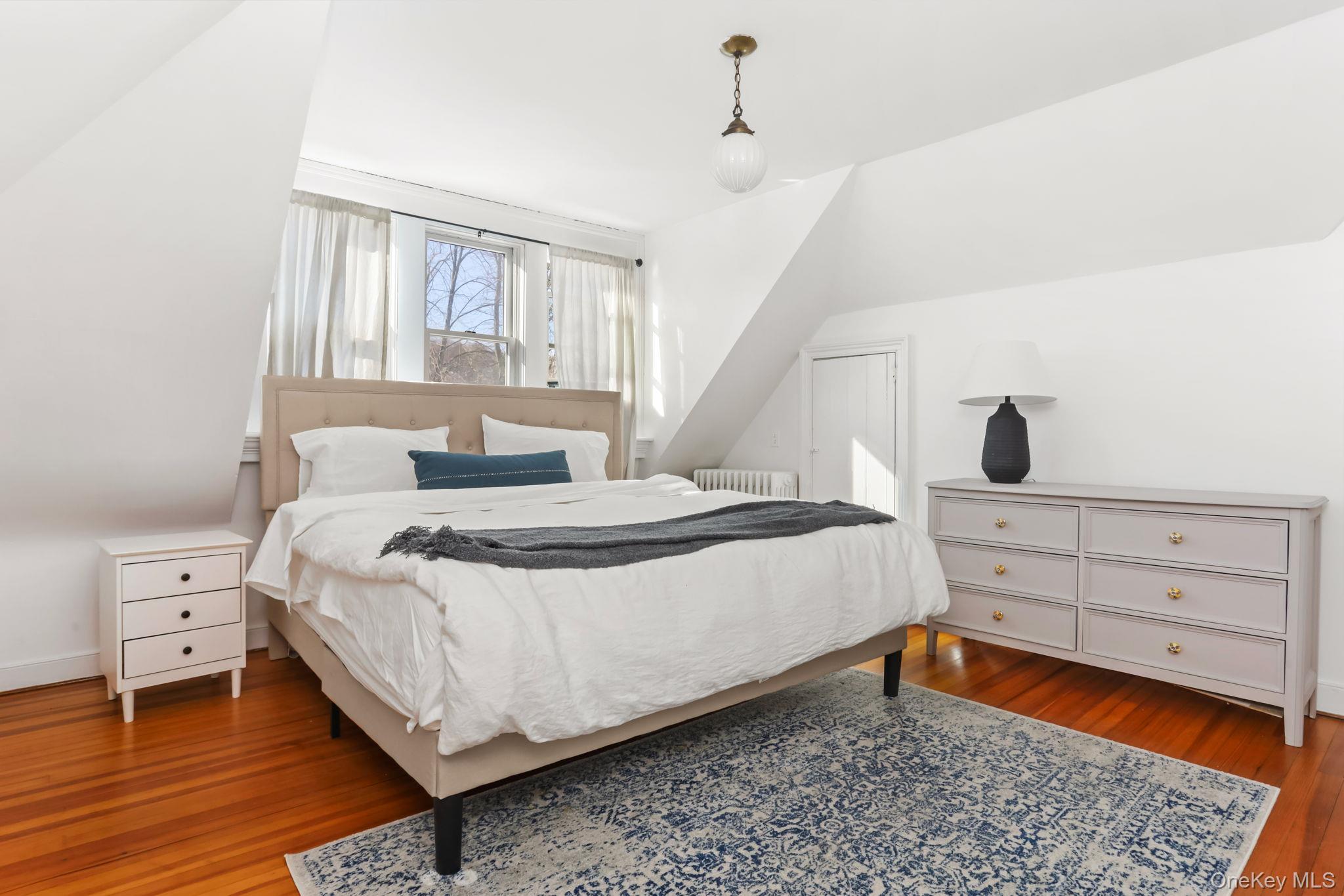 #16 photo, 16 Bedford, Katonah , NY 10536