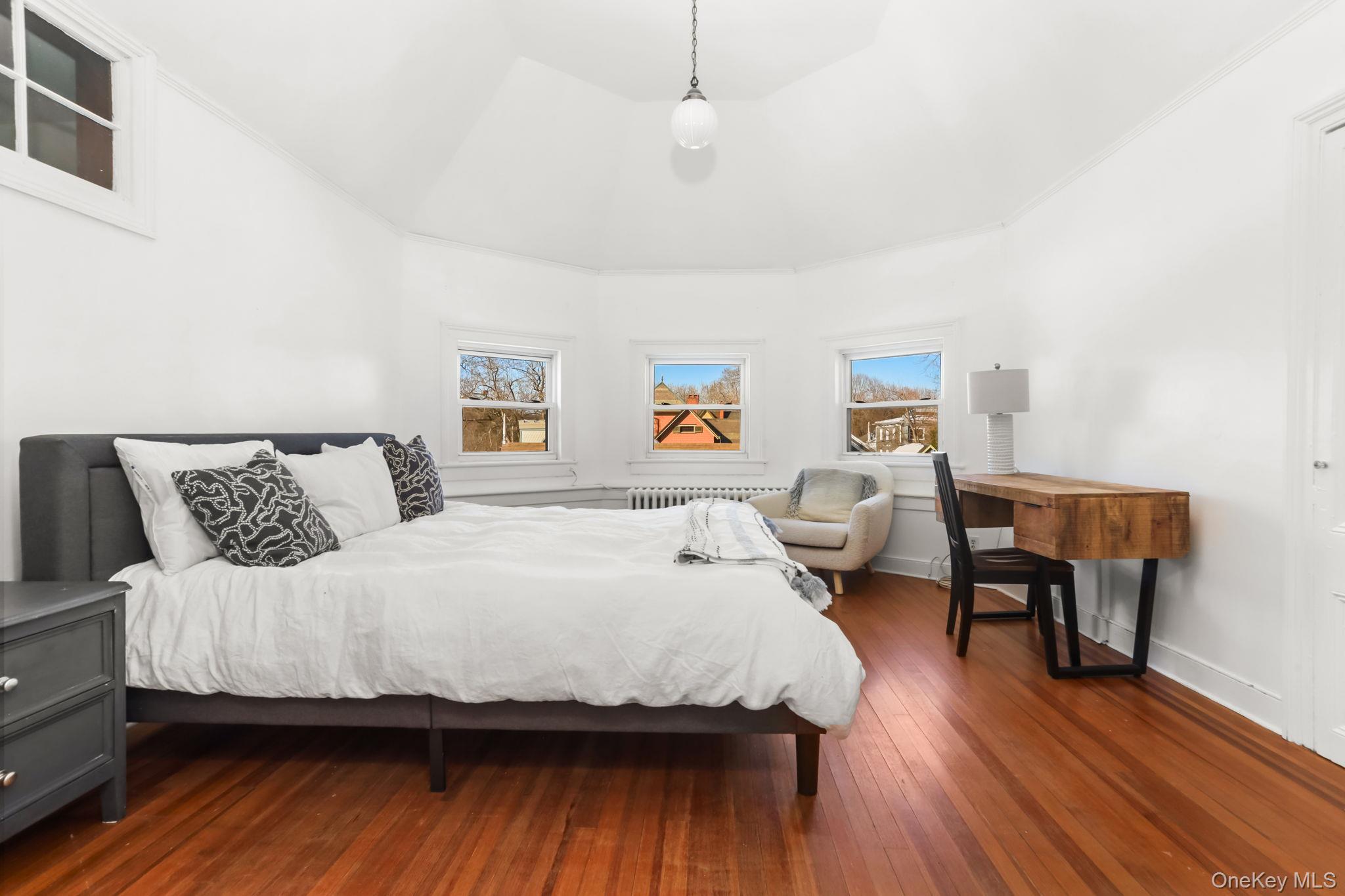 #5 photo, 16 Bedford, Katonah , NY 10536