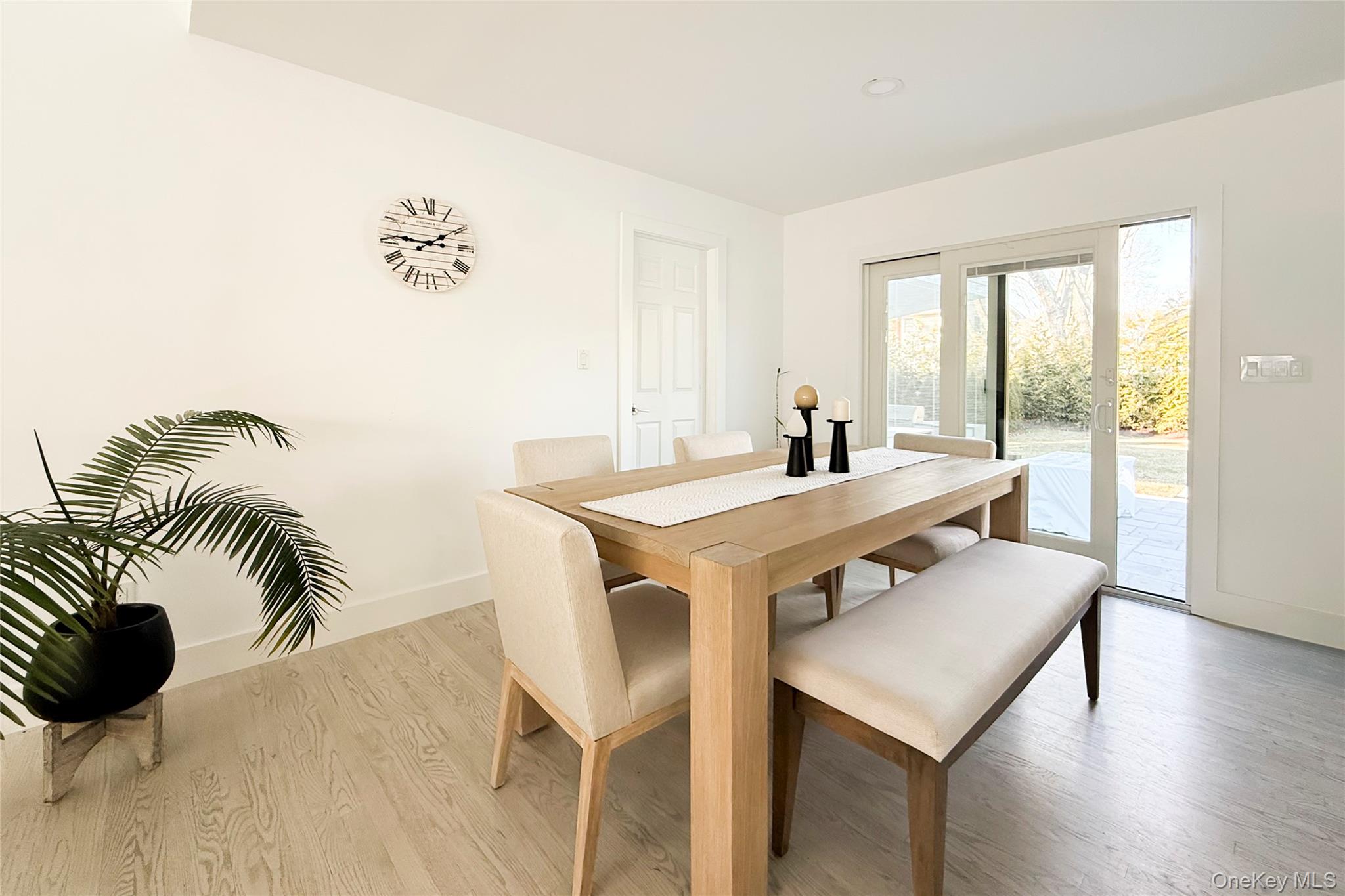 #10 photo, 121 Ponquogue Avenue, Саффолк ‖ Hampton Bays , NY 11946