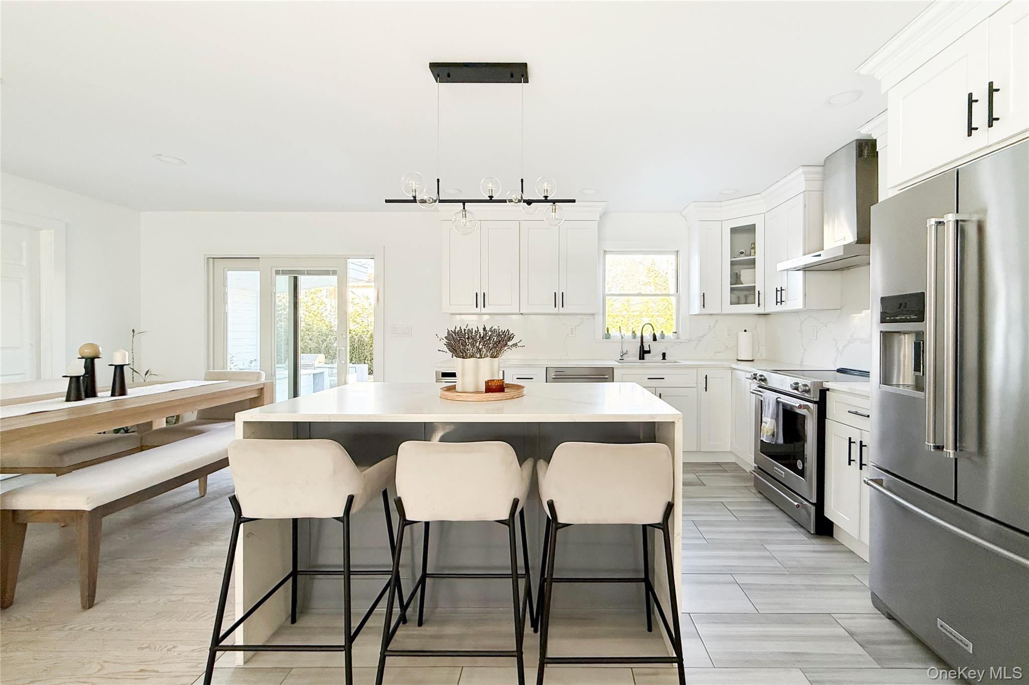 #6 photo, 121 Ponquogue Avenue, Саффолк ‖ Hampton Bays , NY 11946